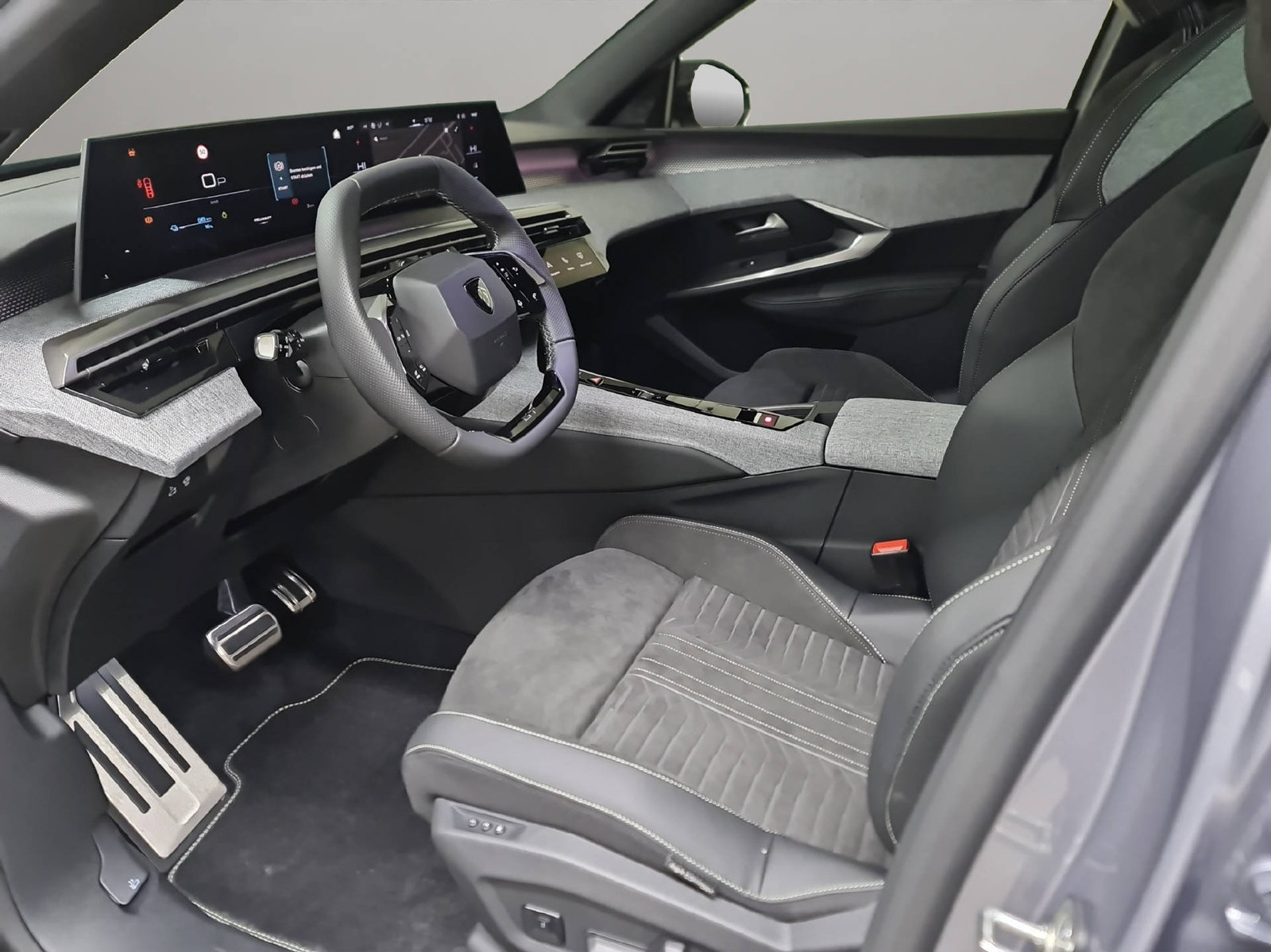PEUGEOT E-5008 Launch Edition AWD, Électrique, Voiture nouvelle, Automatique - 7