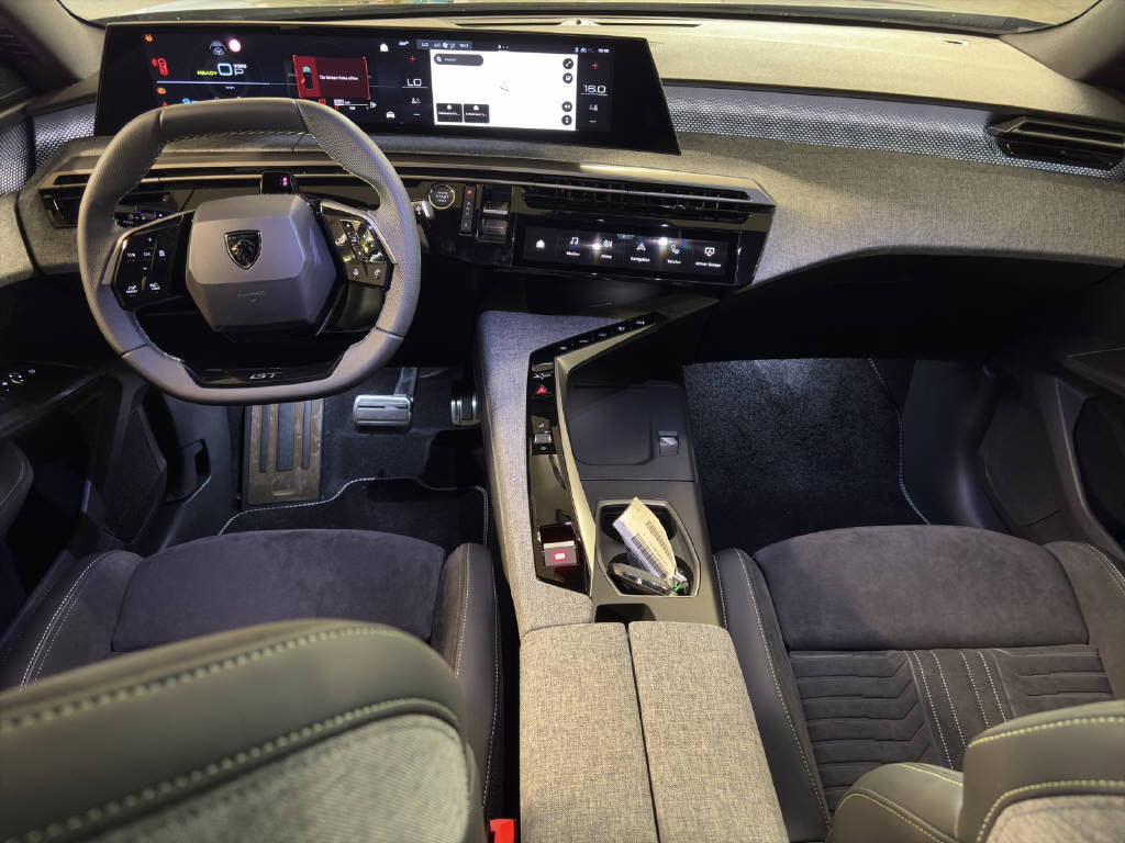 PEUGEOT 5008 1.6 PHEV GT, Hybride Rechargeable Essence/Électricité, Voiture nouvelle, Automatique - 7