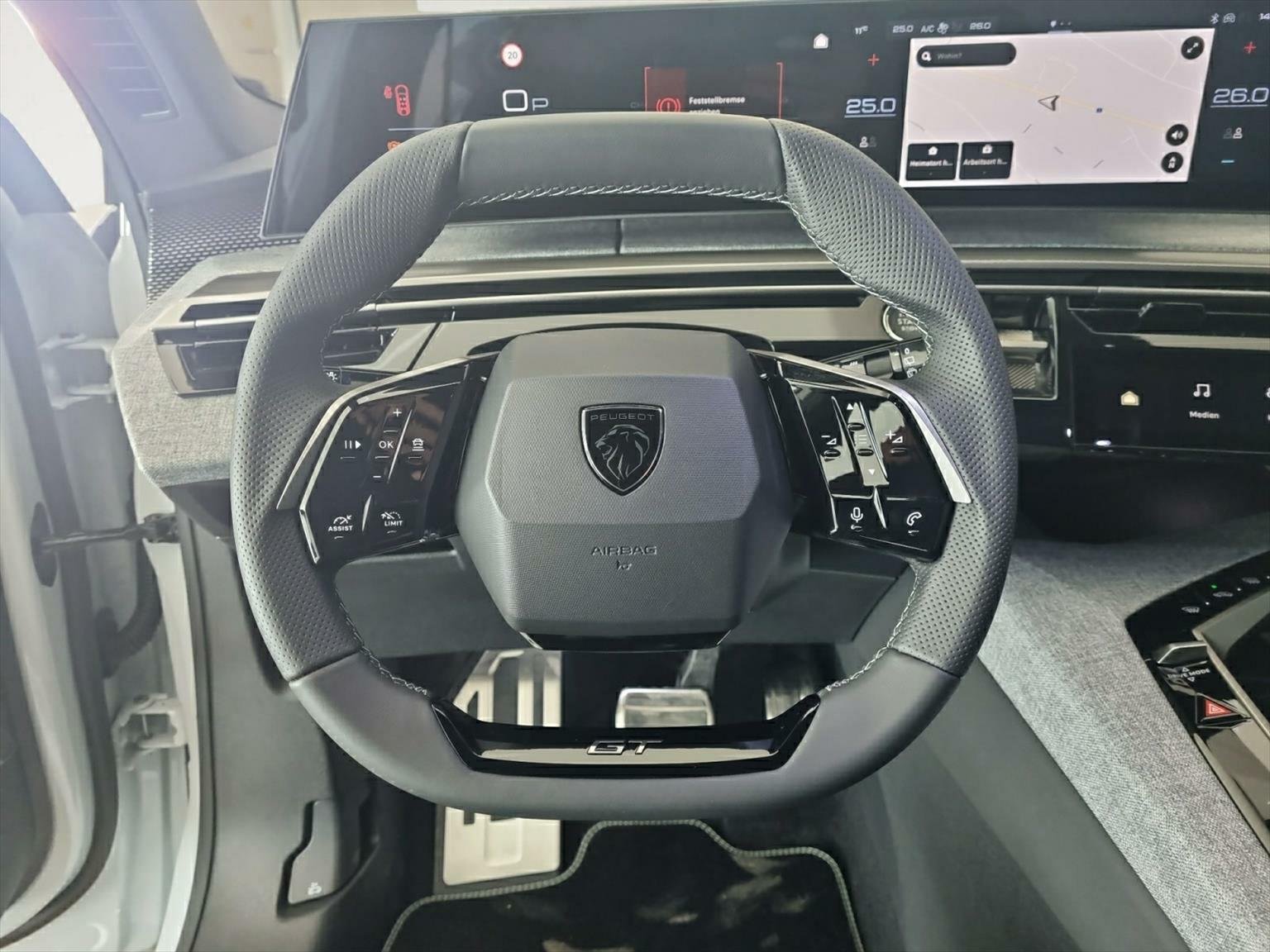 PEUGEOT 5008 145 Hybrid GT 7-Plätzer *Pano*, Mild-Hybrid Benzin/Elektro, Neuwagen, Automatik - 7