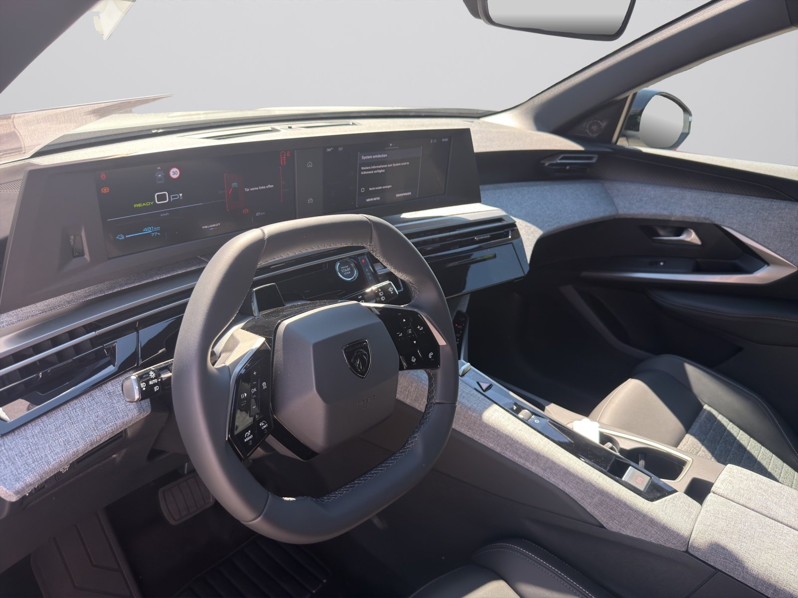 PEUGEOT 5008 NEW 97kWh Long Range Allure, Electric, New car, Automatic - 2