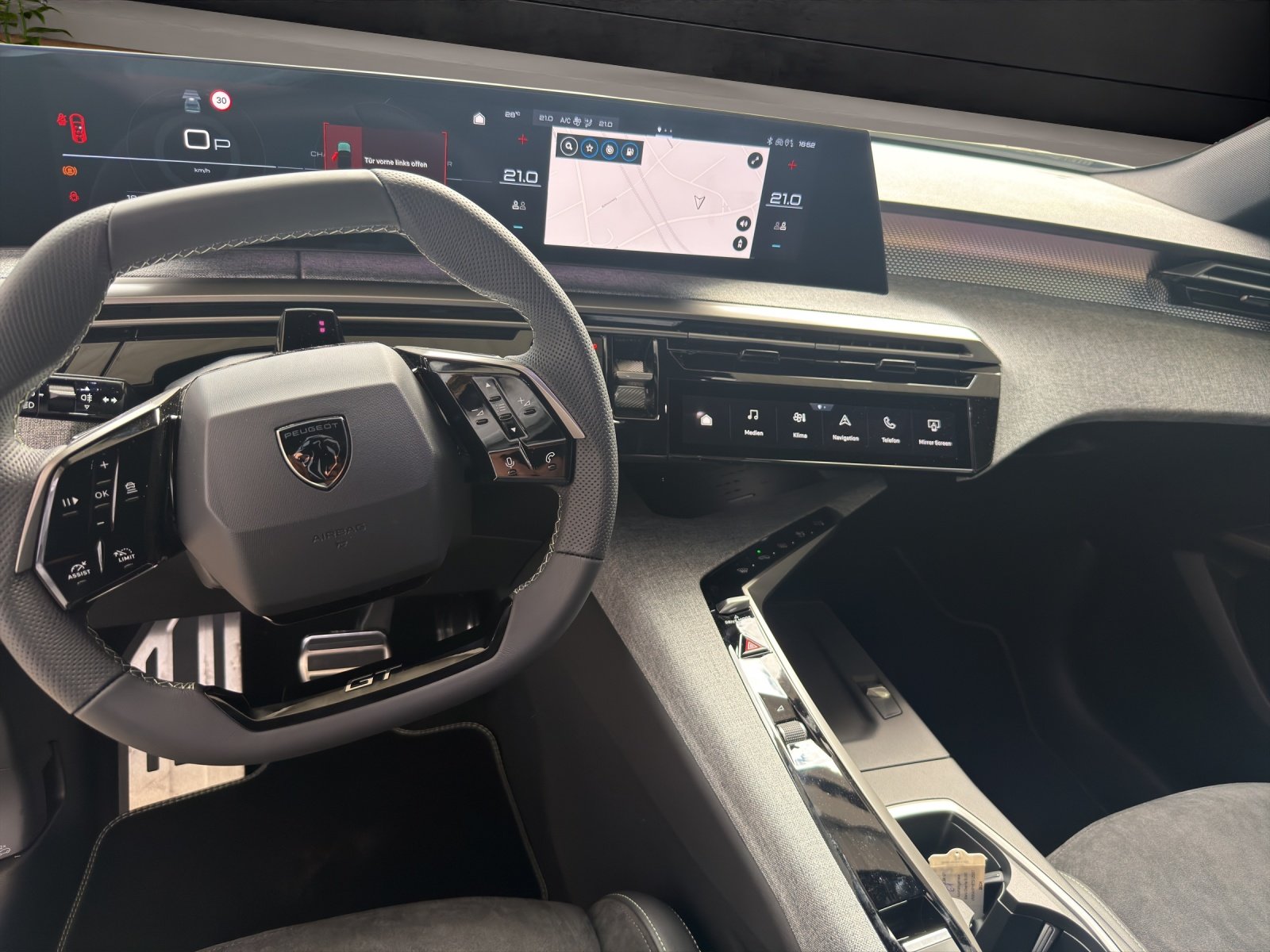 PEUGEOT 5008 145 e-DCS6 GT, Full-Hybrid Petrol/Electric, New car, Automatic - 7