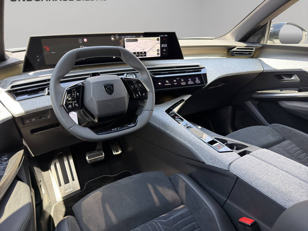 PEUGEOT 5008 1.2 Hybrid GT Exclusive, Mild-Hybrid Petrol/Electric, New car, Automatic - 6