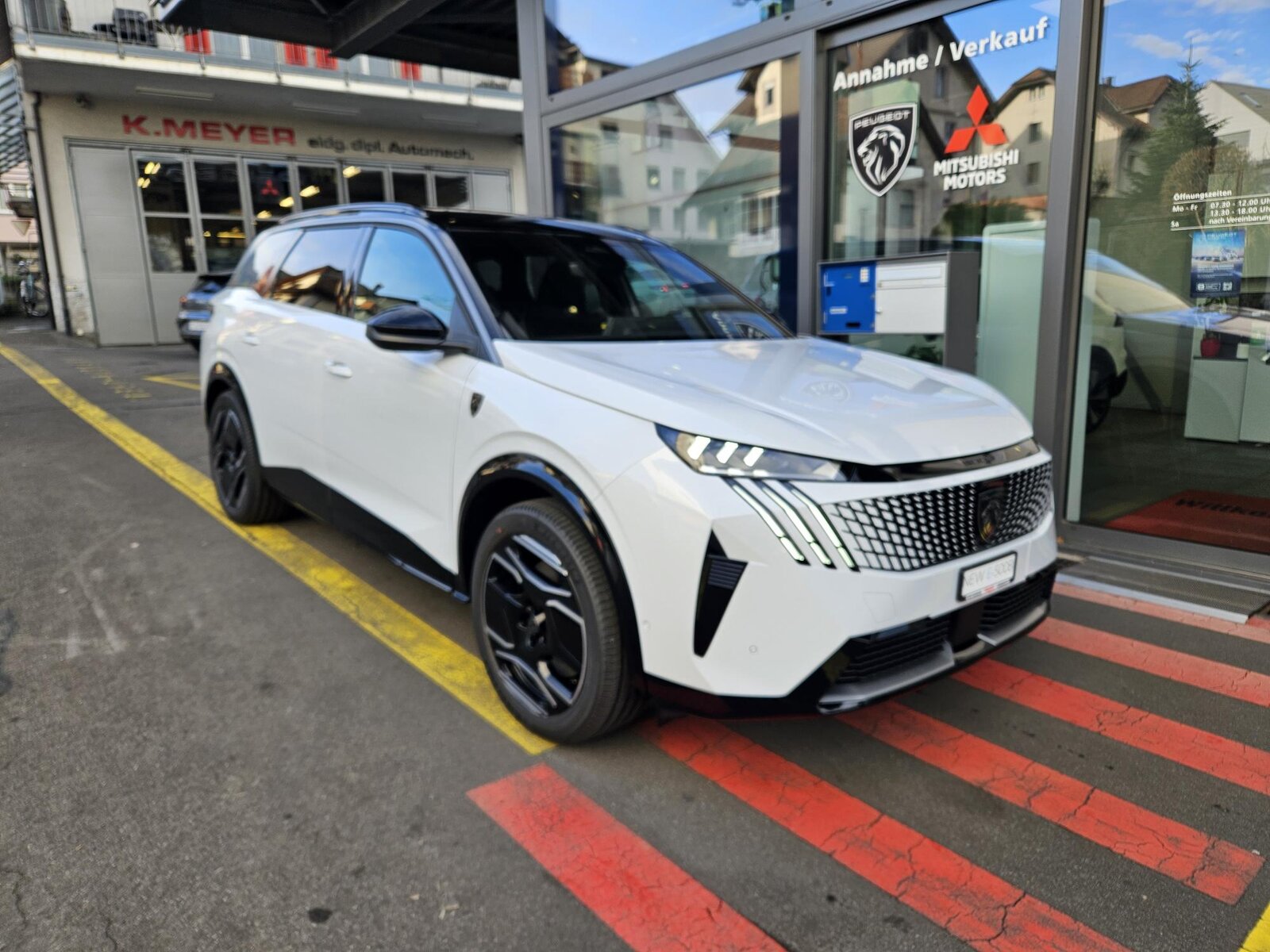 PEUGEOT 5008 e-GT Exclusive AWD, Elektro, Neuwagen, Automatik - 2
