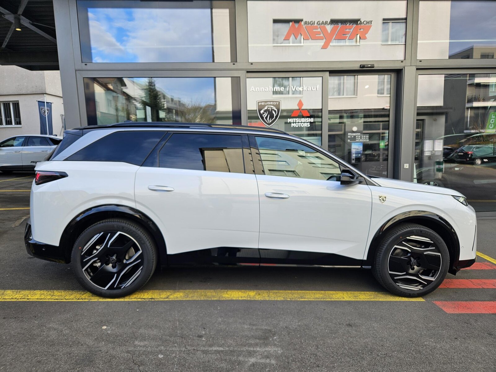 PEUGEOT 5008 e-GT Exclusive AWD, Elektro, Neuwagen, Automatik - 3