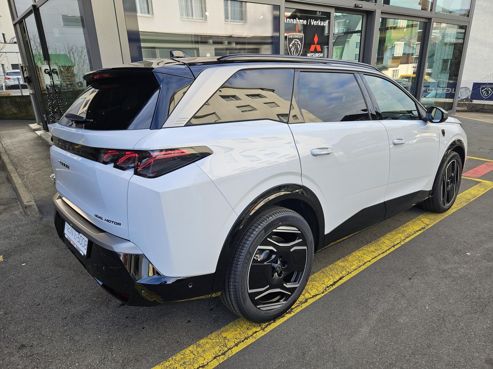 PEUGEOT 5008 e-GT Exclusive AWD, Elektro, Neuwagen, Automatik - 4