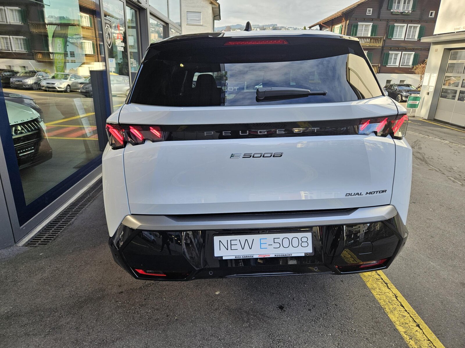 PEUGEOT 5008 e-GT Exclusive AWD, Elektro, Neuwagen, Automatik - 5