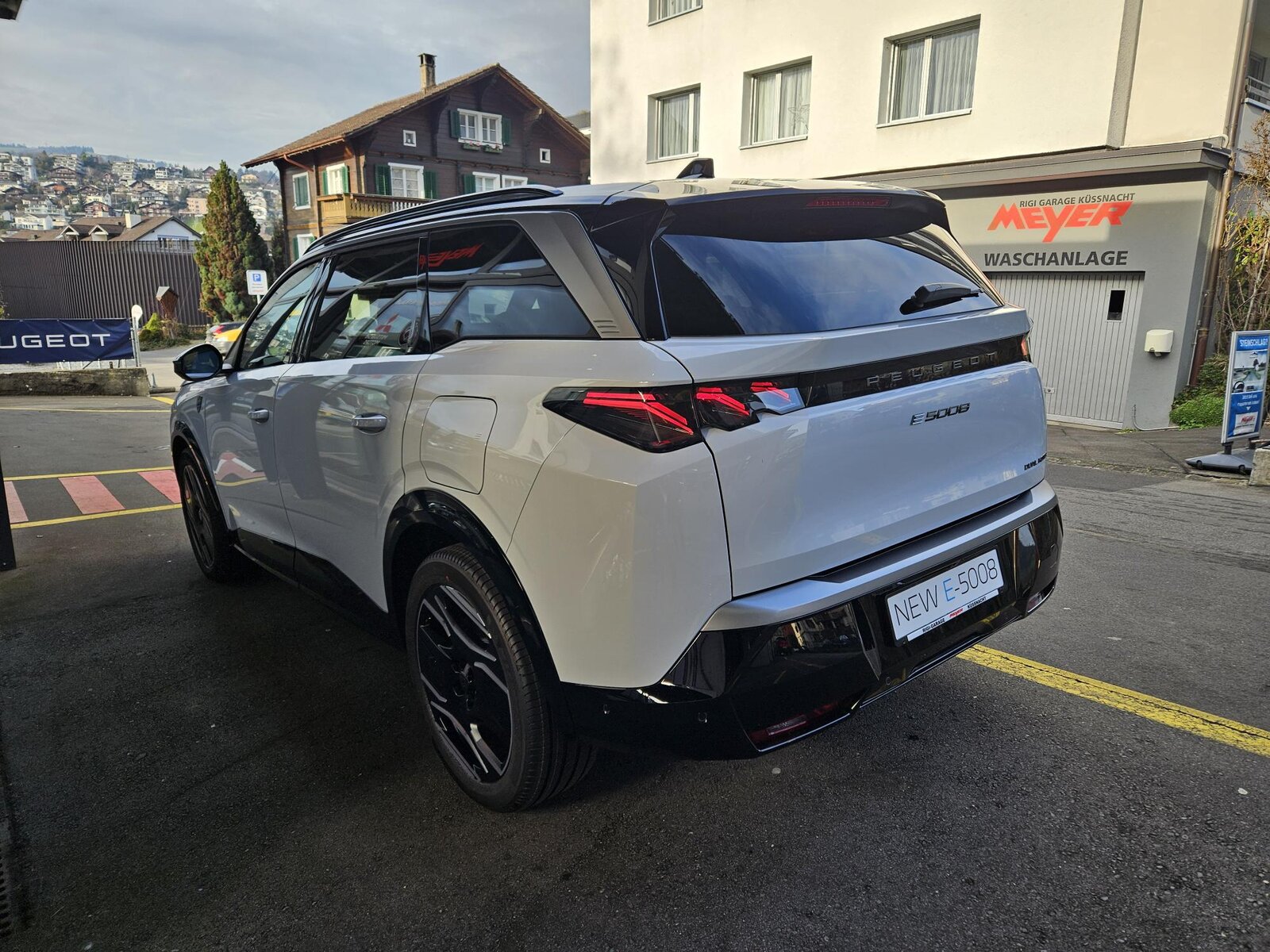 PEUGEOT 5008 e-GT Exclusive AWD, Elektro, Neuwagen, Automatik - 6