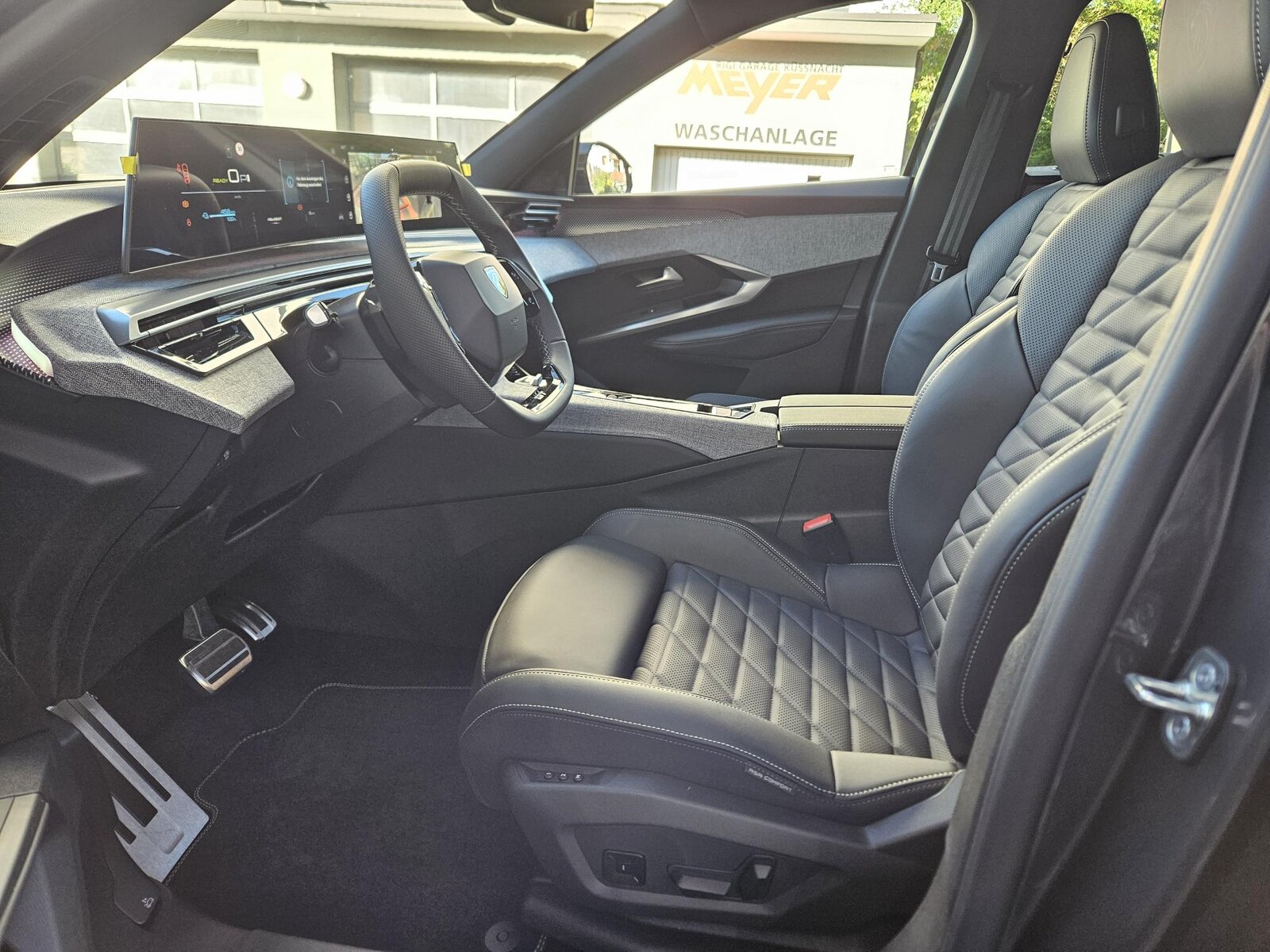 PEUGEOT 5008 e-Launch Edition AWD, Elektro, Neuwagen, Automatik - 6