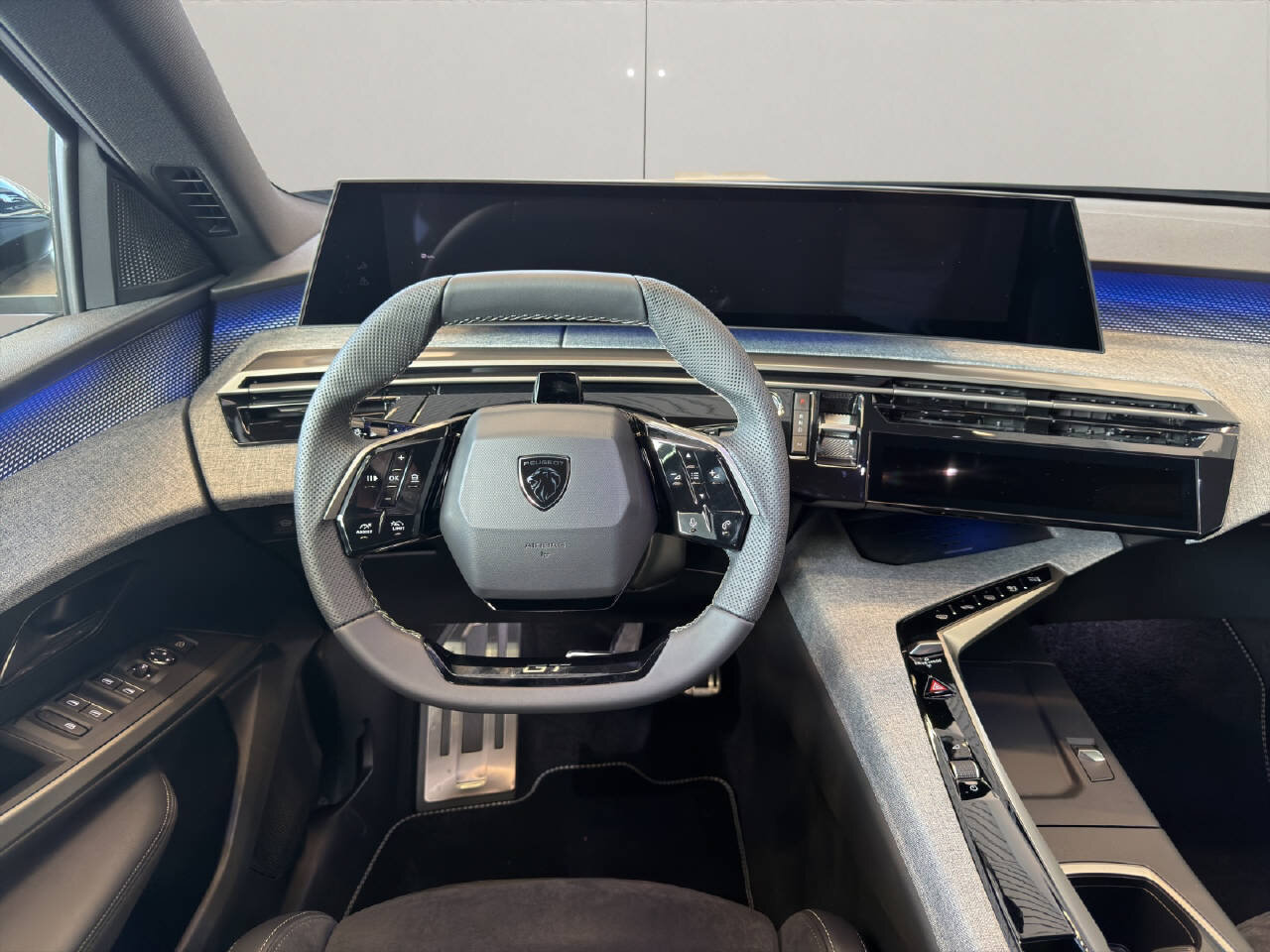 PEUGEOT 5008 1.2 Hybrid GT Exclusive, Mild-Hybrid Benzin/Elektro, Neuwagen, Automatik - 5