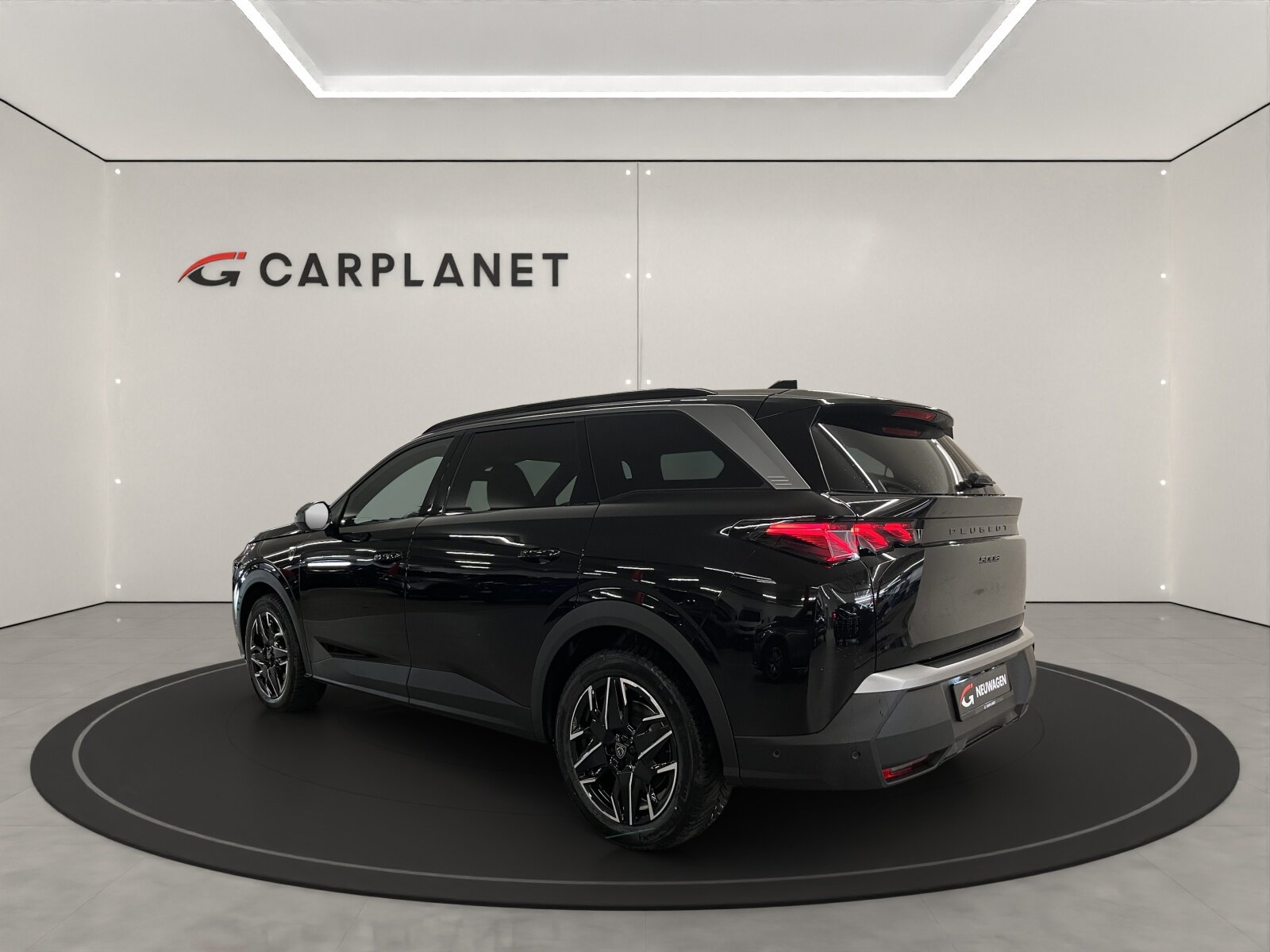 PEUGEOT 5008 1.2 Hybrid GT, Mild-Hybrid Petrol/Electric, New car, Automatic - 4