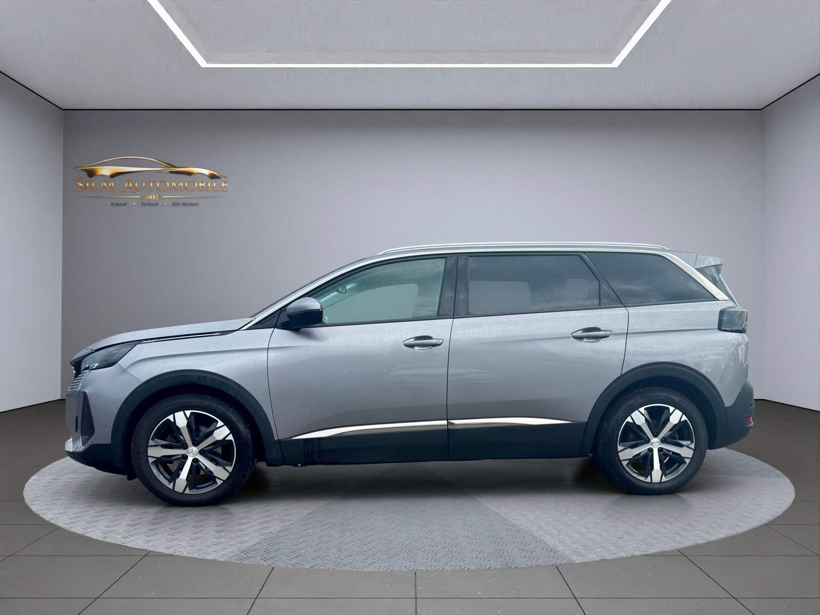 PEUGEOT 5008 1.5 BlueHDi Allure Pack, 7 Plätze, Model 2022, Diesel, Occasion / Utilisé, Automatique - 4