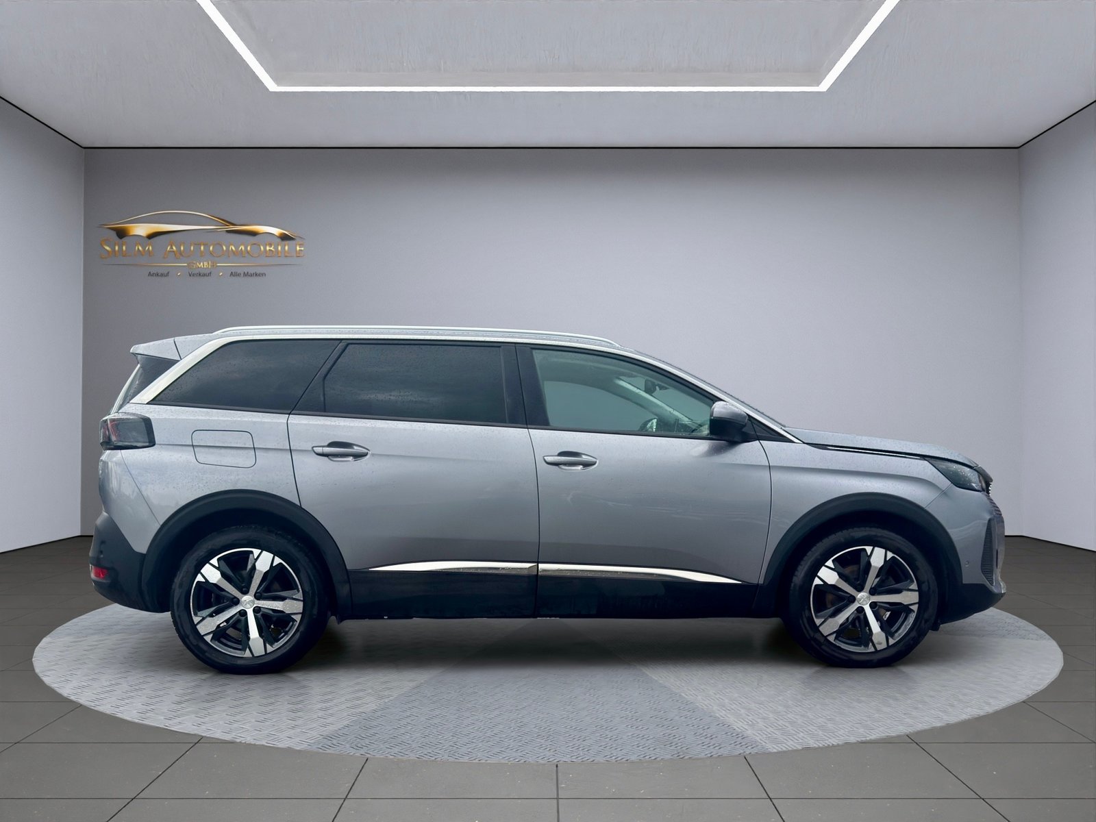 PEUGEOT 5008 1.5 BlueHDi Allure Pack, 7 Plätze, Model 2022, Diesel, Occasion / Utilisé, Automatique - 5