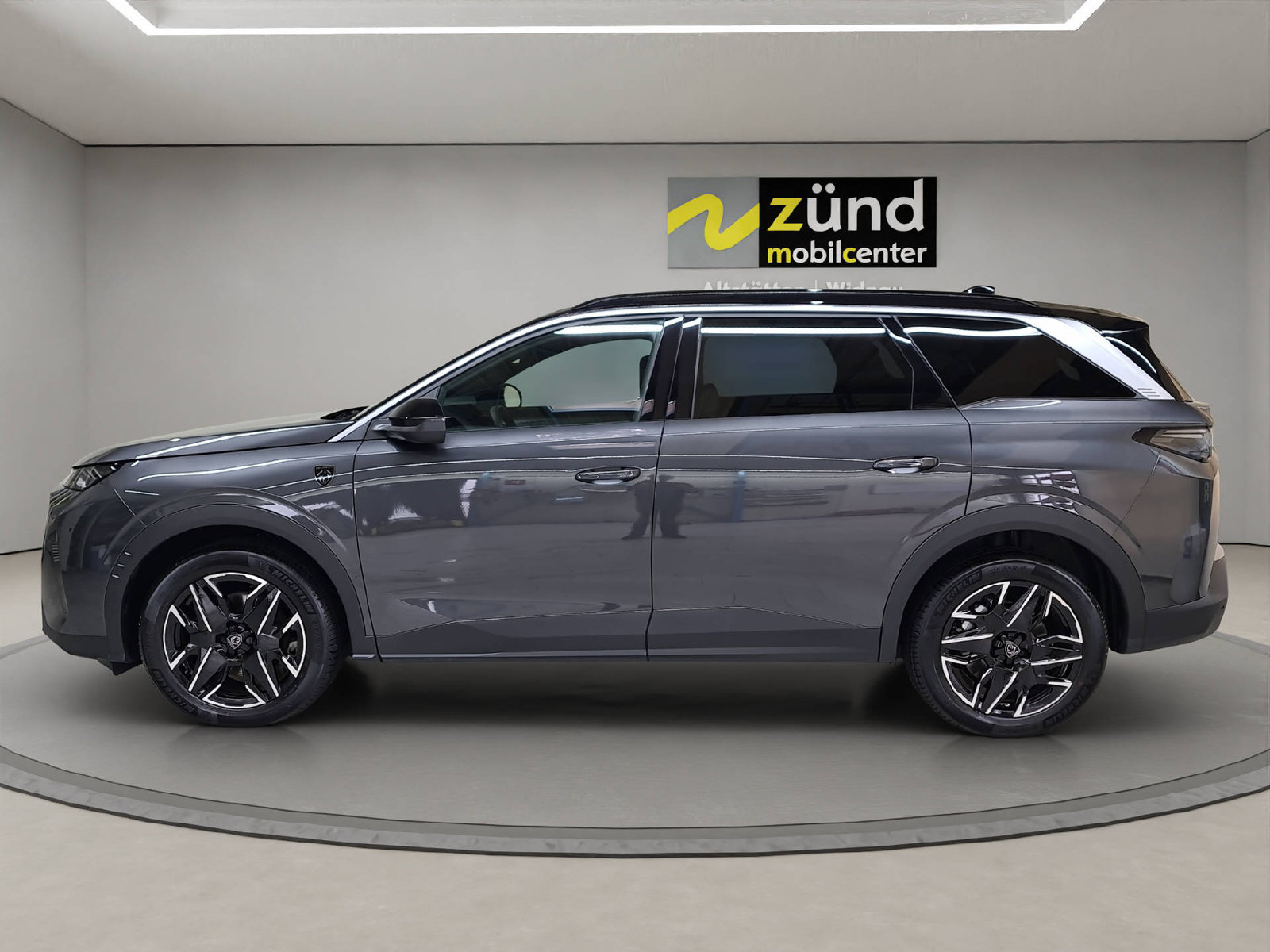 PEUGEOT 5008 1.2 Hybrid GT, Hybride Léger Essence/Électricité, Occasion / Utilisé, Automatique - 2