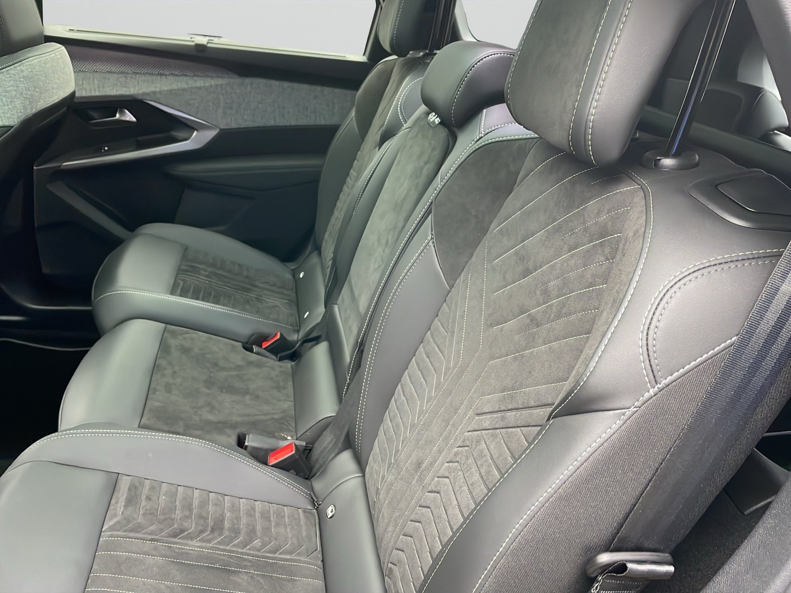 PEUGEOT 5008 145 e-DCS6 GT, Petrol, Second hand / Used, Automatic - 7