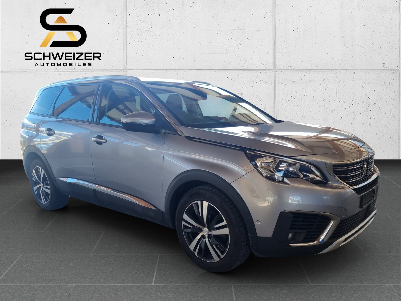 PEUGEOT 5008 1.2 Pure Tech Allure, Petrol, Second hand / Used, Manual - 2