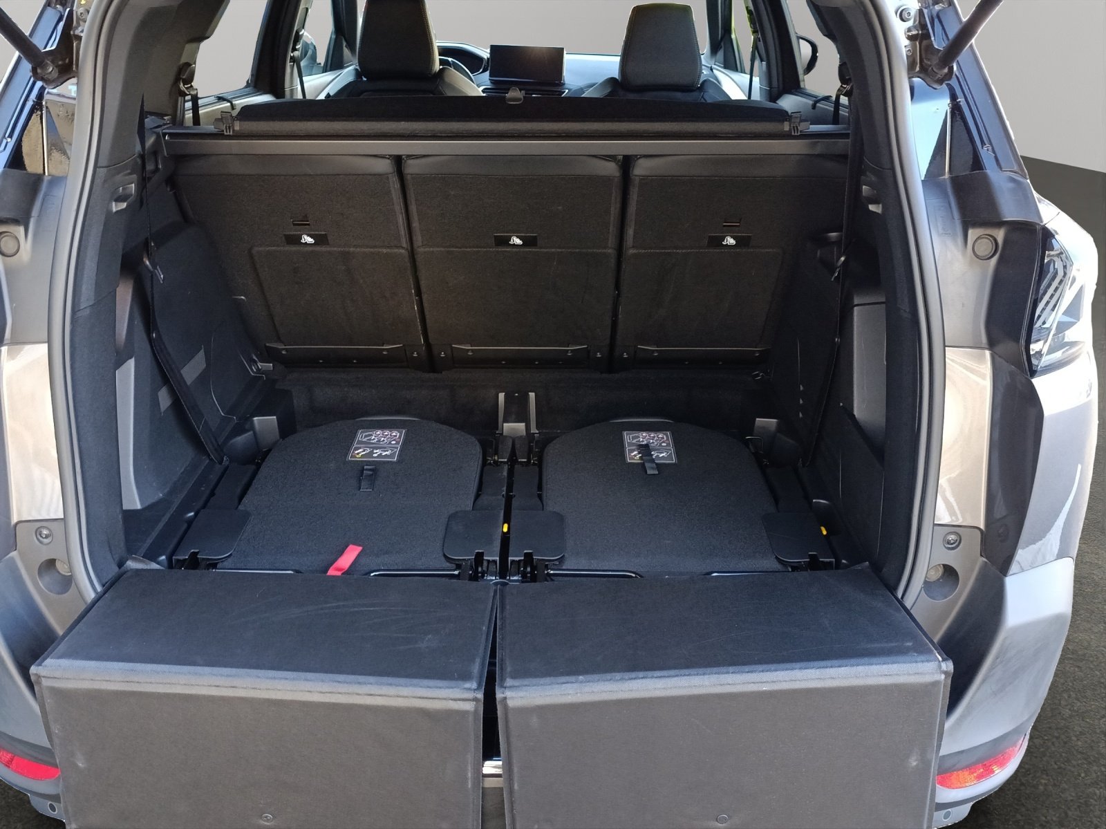 PEUGEOT 5008 1.2 PureTech GT, Benzin, Occasion / Gebraucht, Automatik - 7