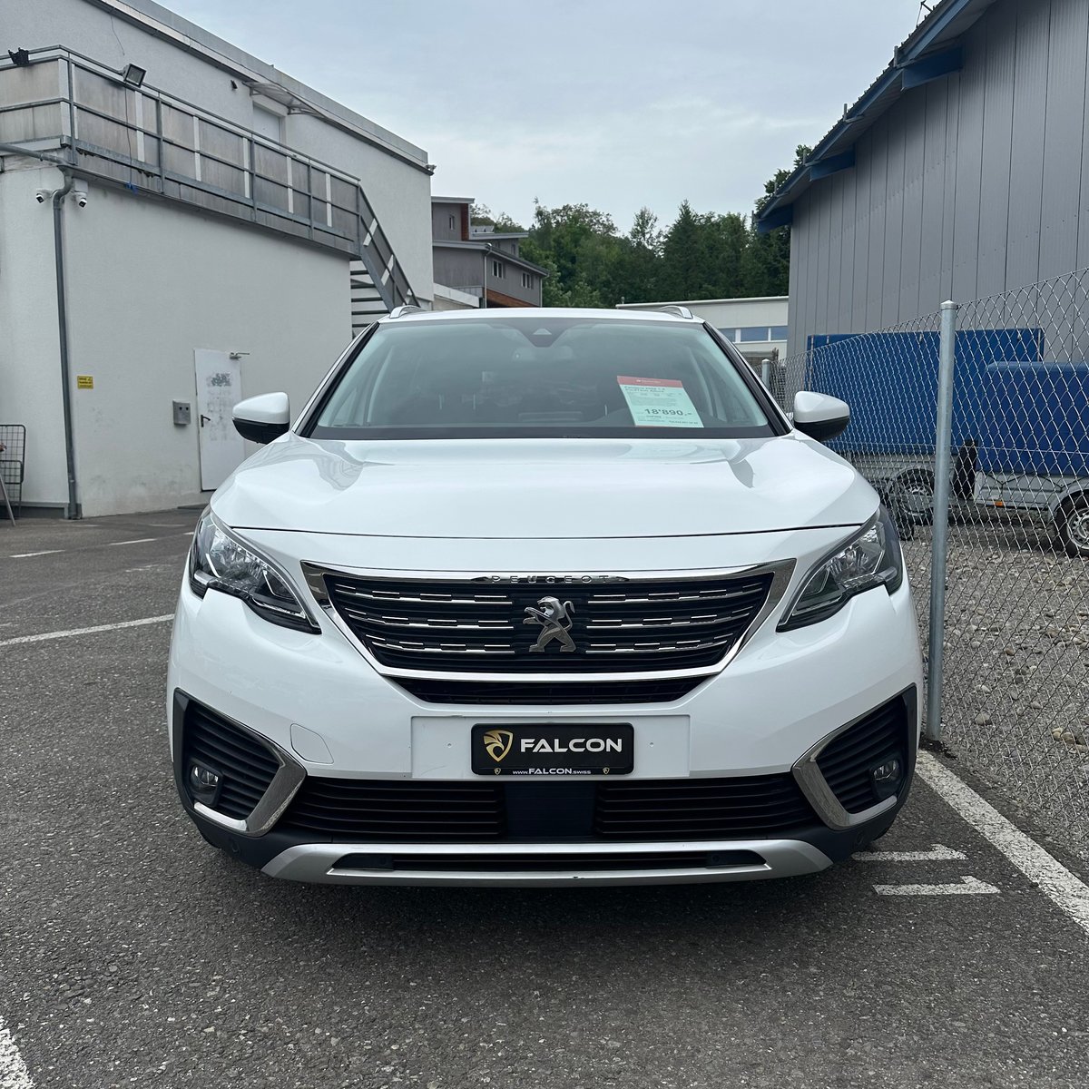 PEUGEOT 5008 1.2 Pure Tech Allure EAT, Essence, Occasion / Utilisé, Automatique - 2