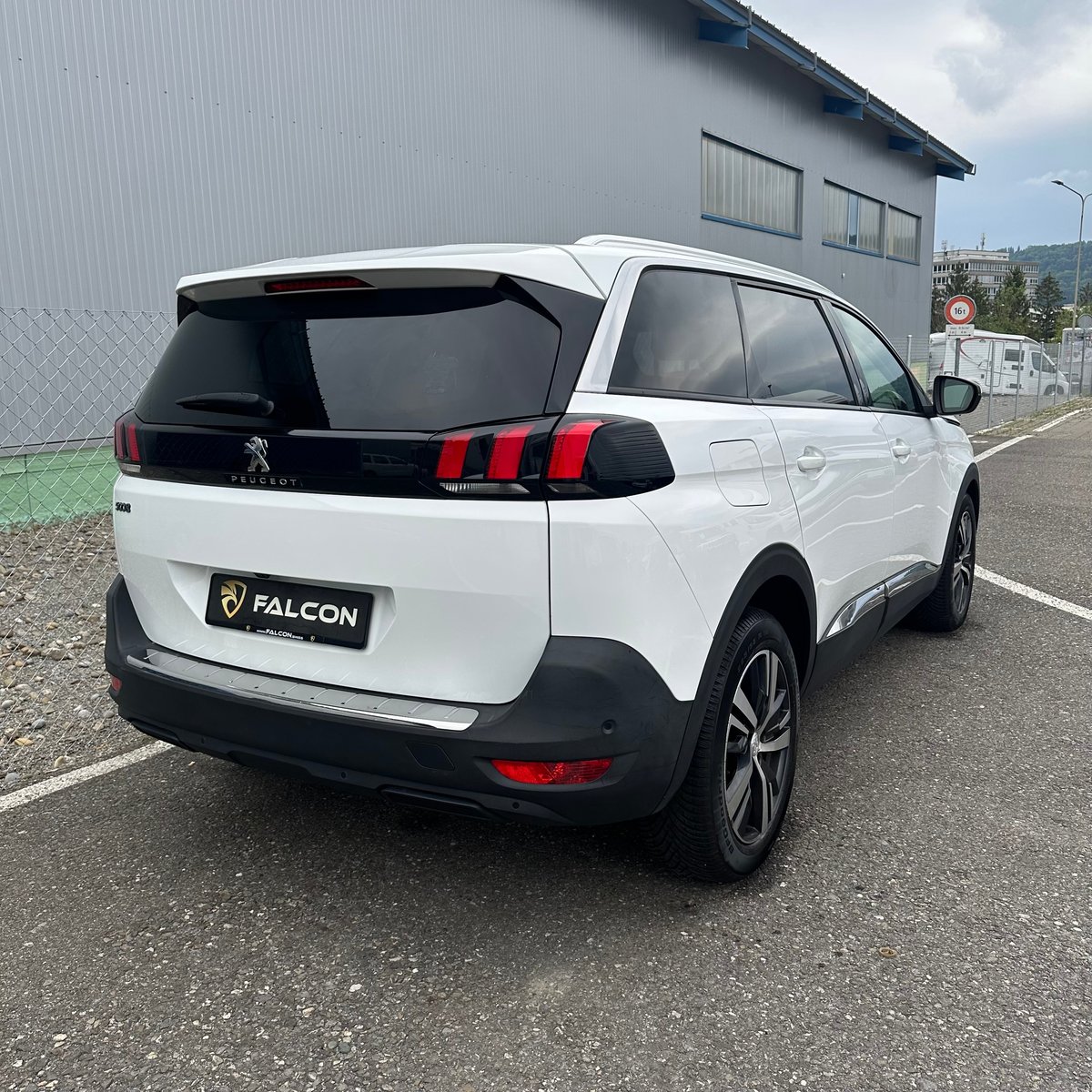 PEUGEOT 5008 1.2 Pure Tech Allure EAT, Essence, Occasion / Utilisé, Automatique - 5