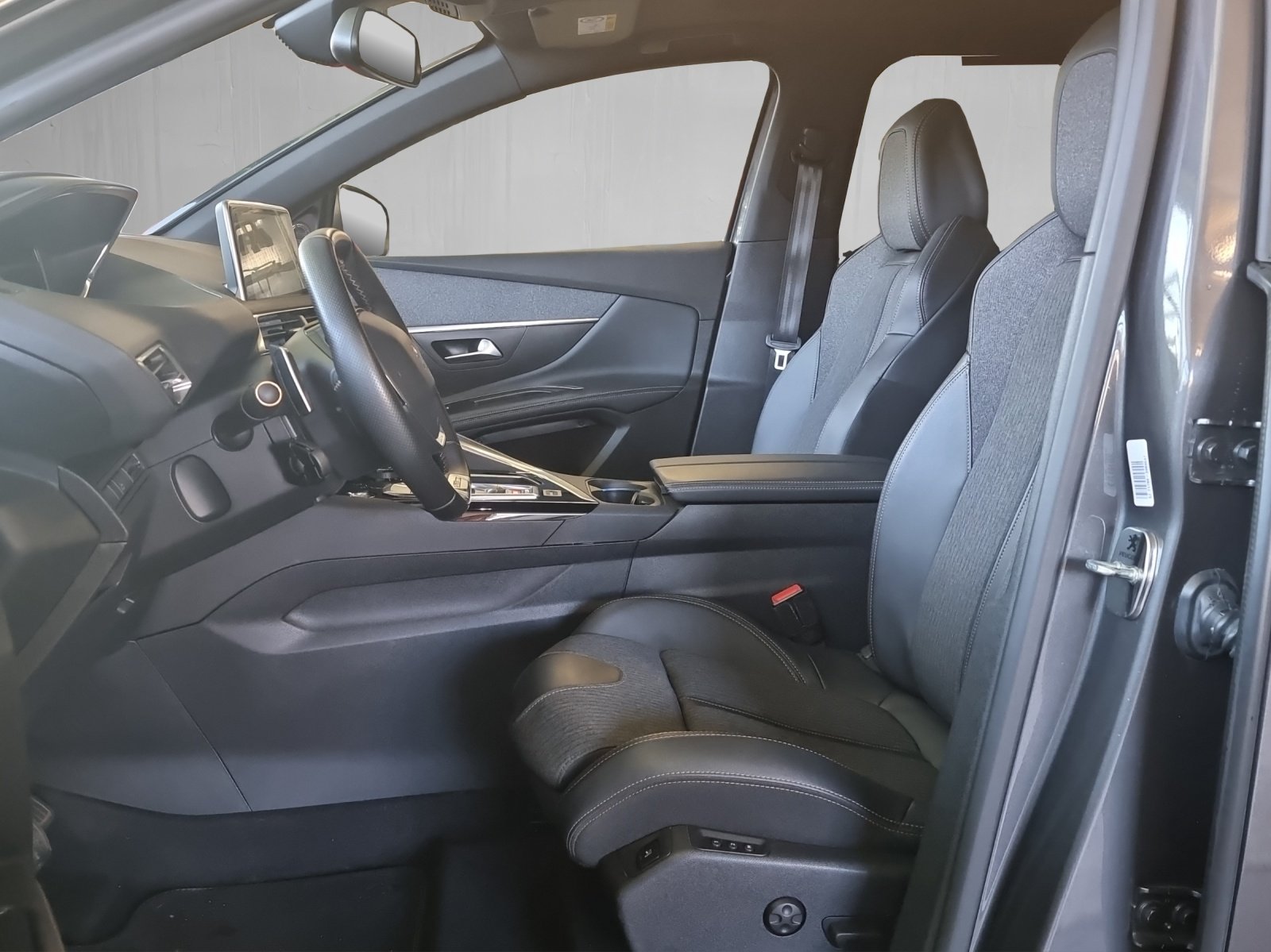PEUGEOT 5008 1.5 BlueHDi GT Line, 7 Plätze, Diesel, Occasion / Gebraucht, Automatik - 7