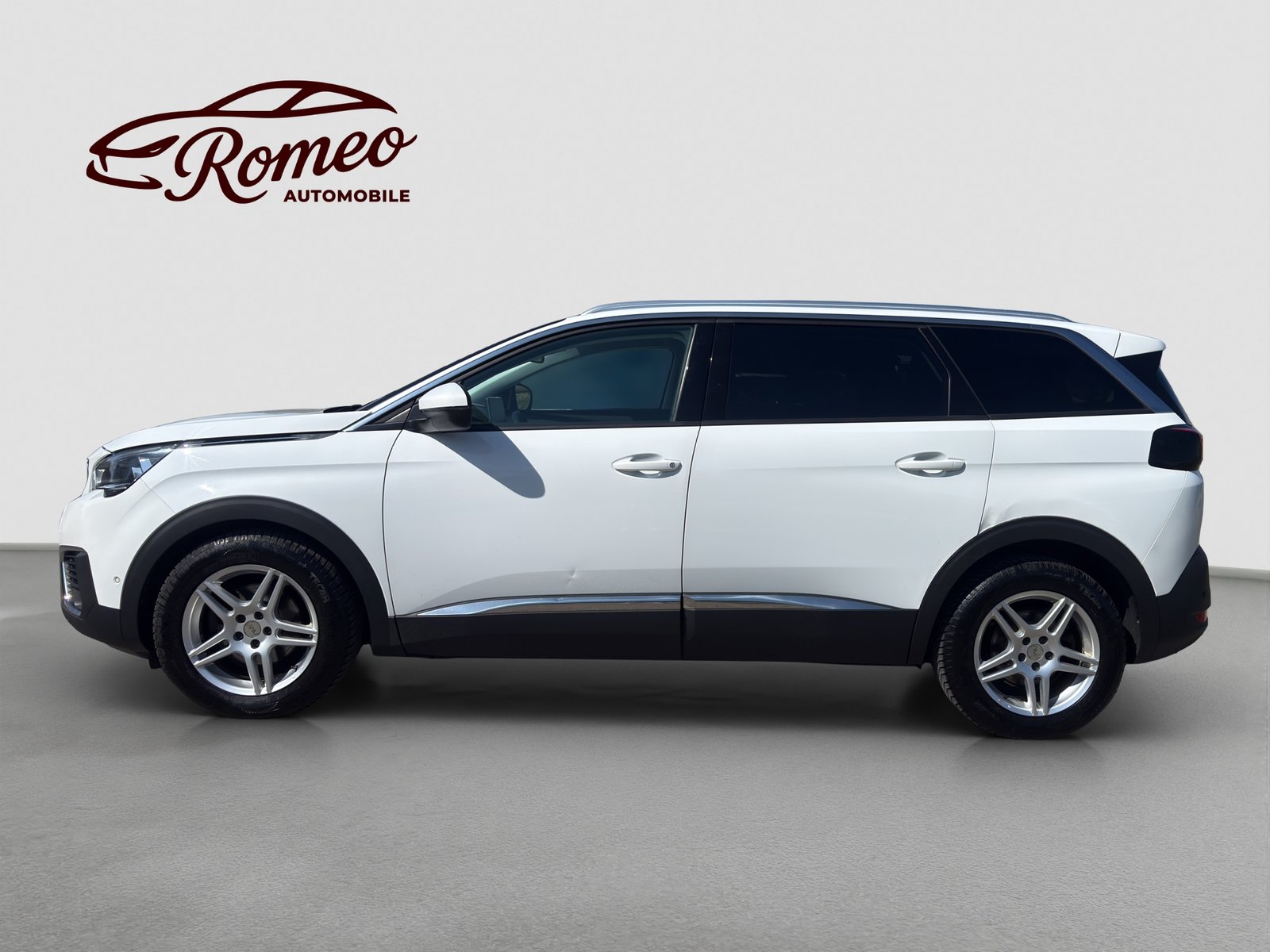 PEUGEOT 5008 1.2 Pure Tech Allure ** Frisch ab MFK ** 7-Plä, Petrol, Second hand / Used, Manual - 5