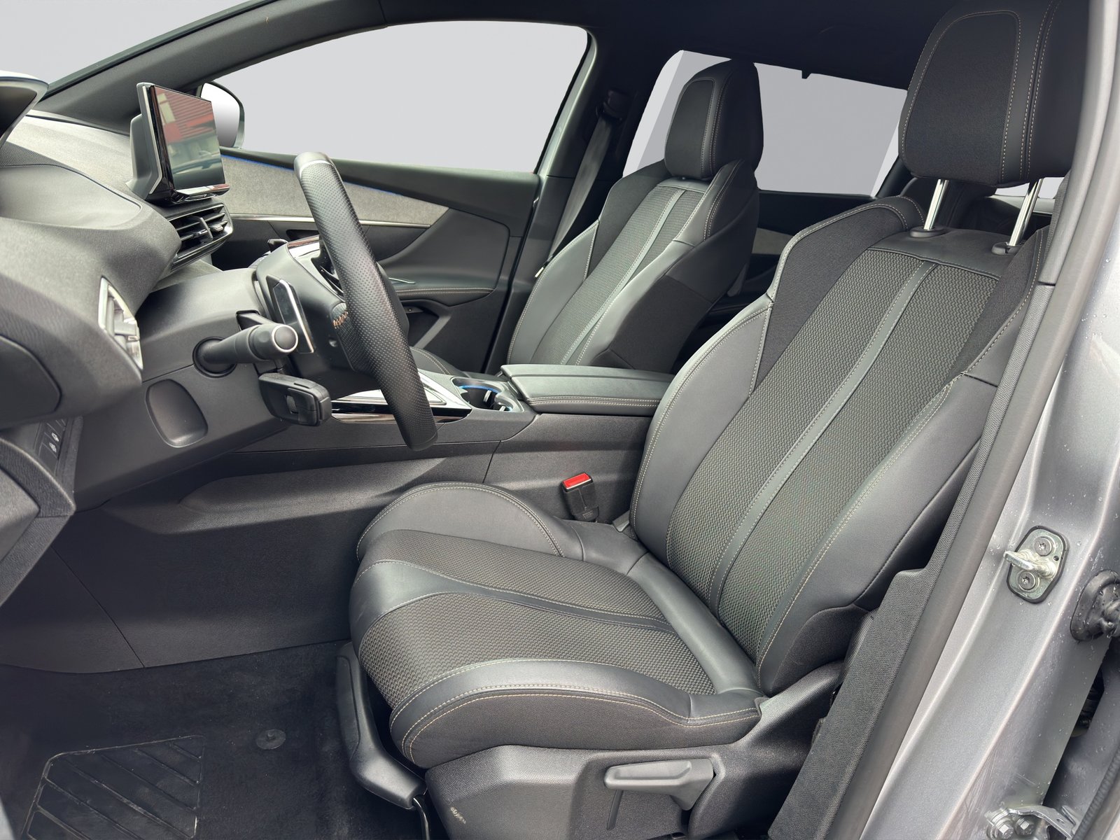 PEUGEOT 5008 1.2 Pure Tech GT EAT8, Benzin, Occasion / Gebraucht, Automatik - 6