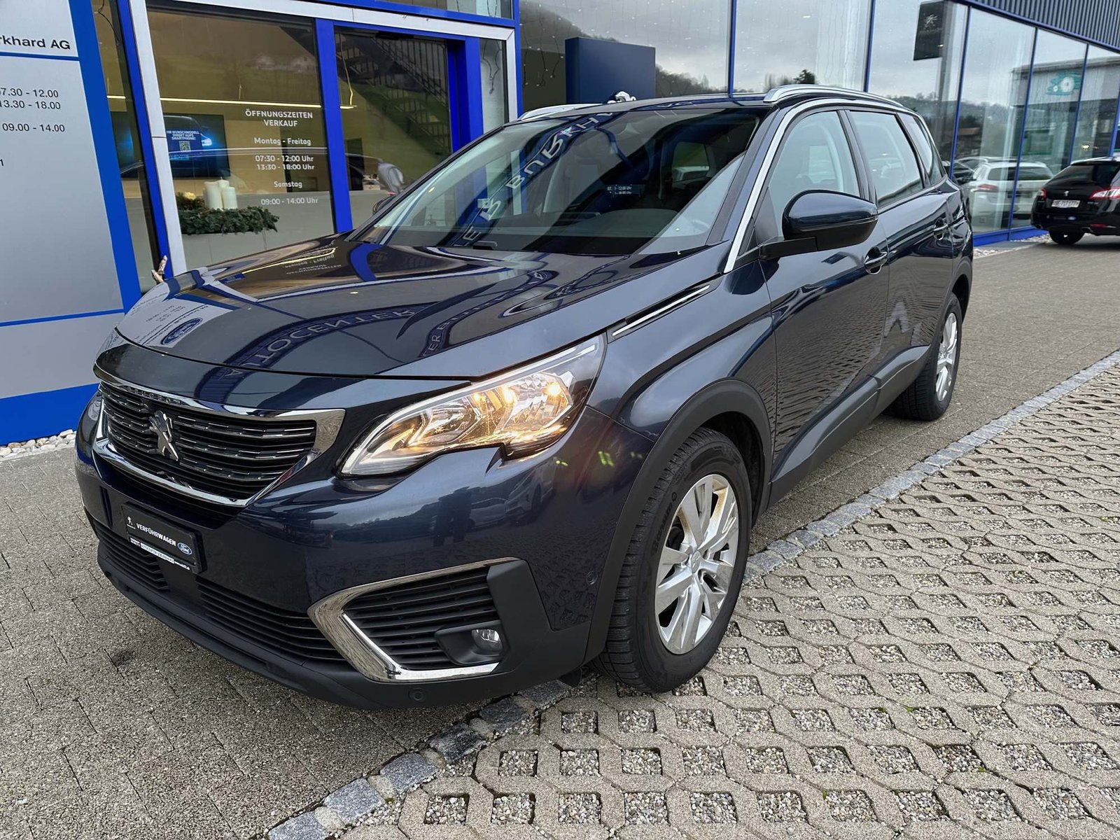PEUGEOT 5008 1.5 BlueHDi Business Line, Diesel, Occasion / Utilisé, Automatique - 2
