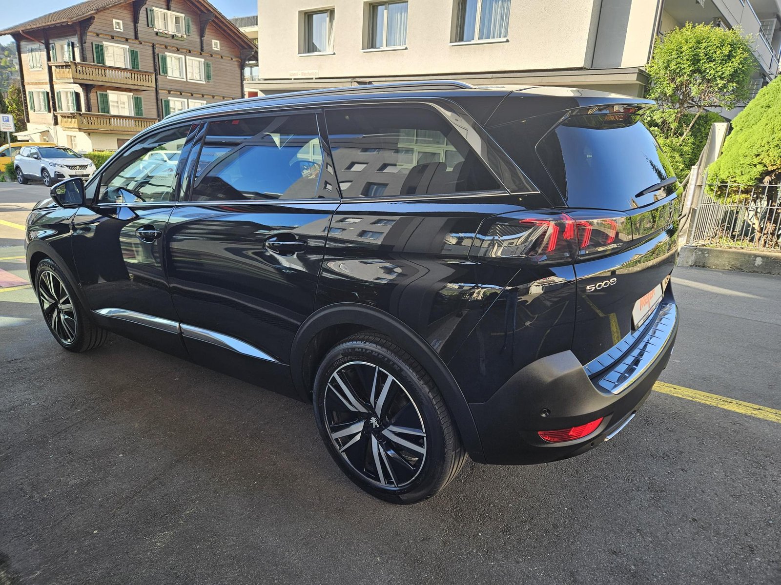 PEUGEOT 5008 1.5 BlueHDi GT Pack, Diesel, Occasion / Utilisé, Automatique - 3