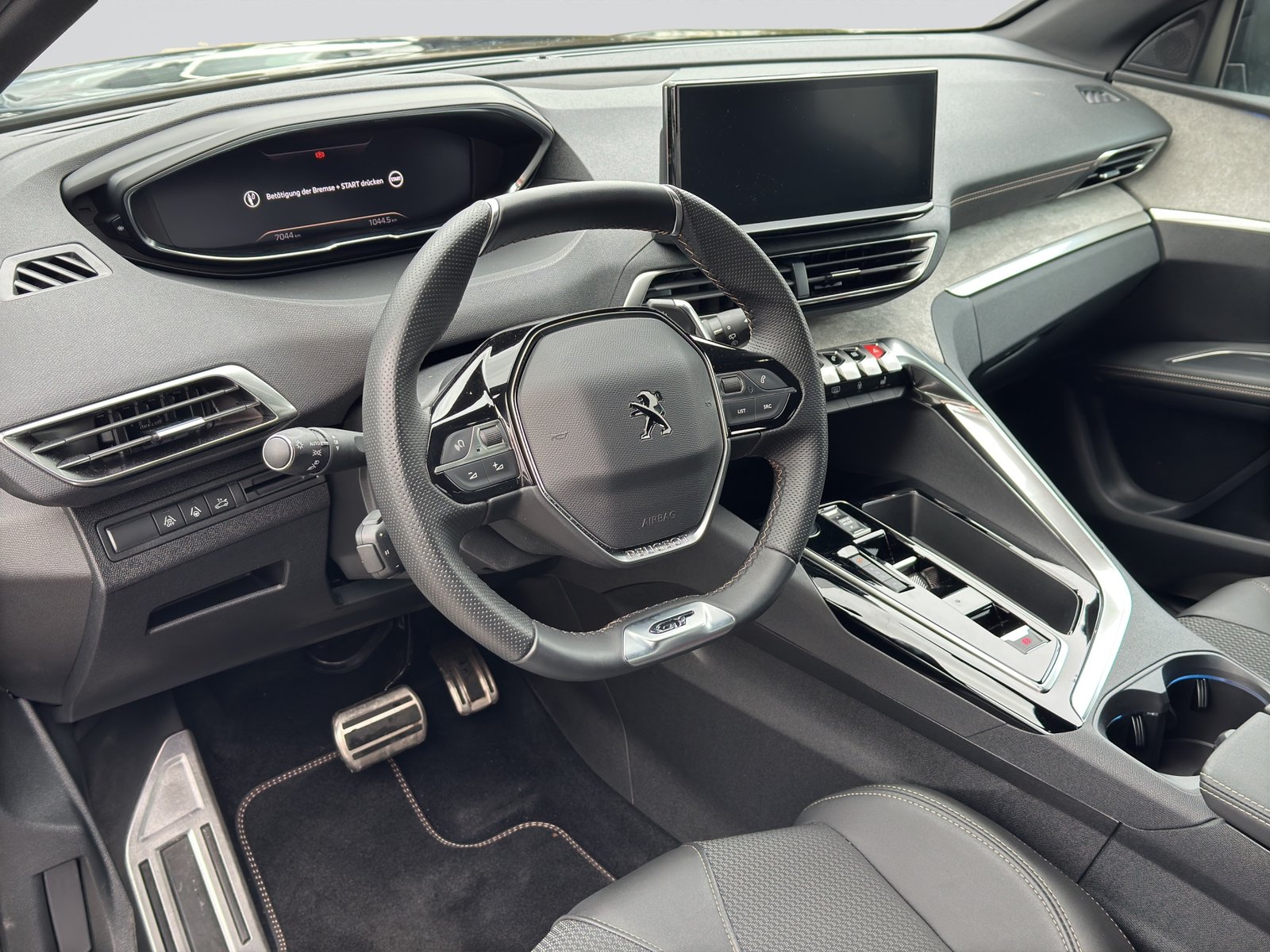 PEUGEOT 5008 1.2 Pure Tech GT 7Pl. EAT8, Essence, Occasion / Utilisé, Automatique - 7