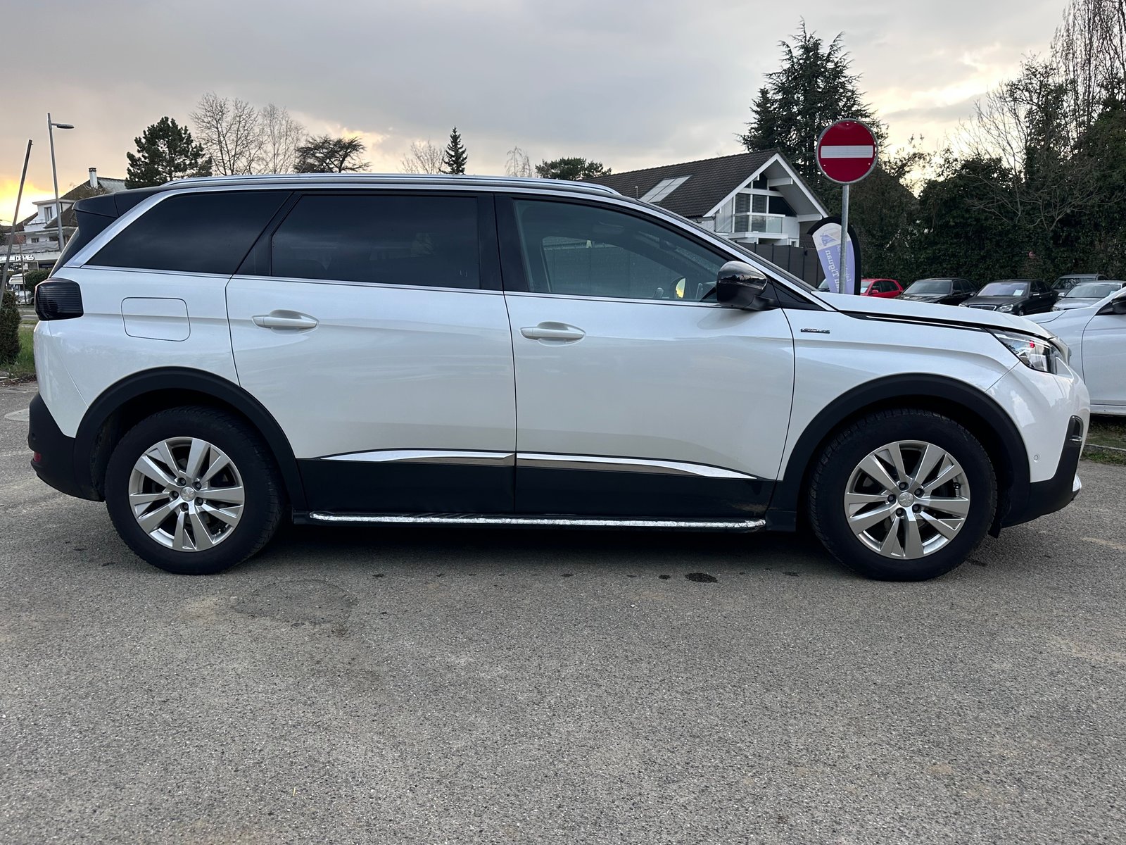 PEUGEOT 5008 1.5 BlueHDi GT Line EAT, Diesel, Occasion / Utilisé, Automatique - 4