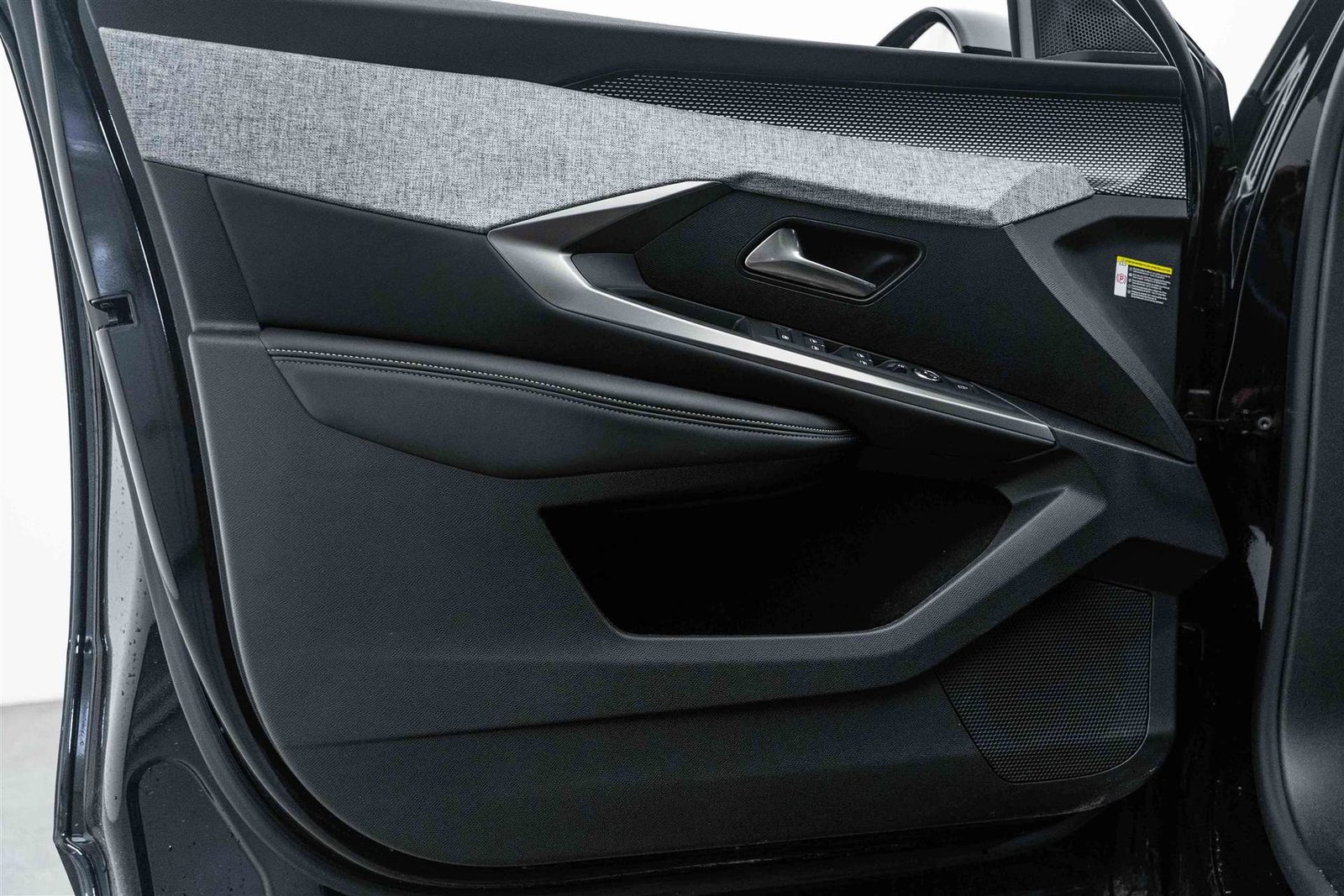 PEUGEOT 5008 145 Hybrid GT 7-Plätzer e-DCS-Automat, Mild-Hybrid Benzin/Elektro, Occasion / Gebraucht, Automatik - 6