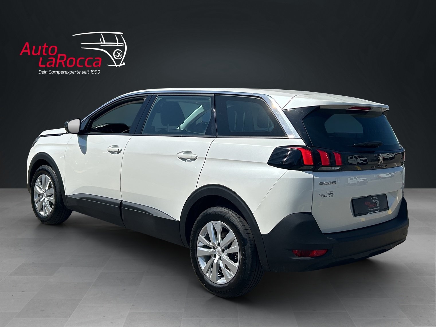 PEUGEOT 5008 1.2 Pure Tech Active Pack EAT8, Petrol, Second hand / Used, Automatic - 3