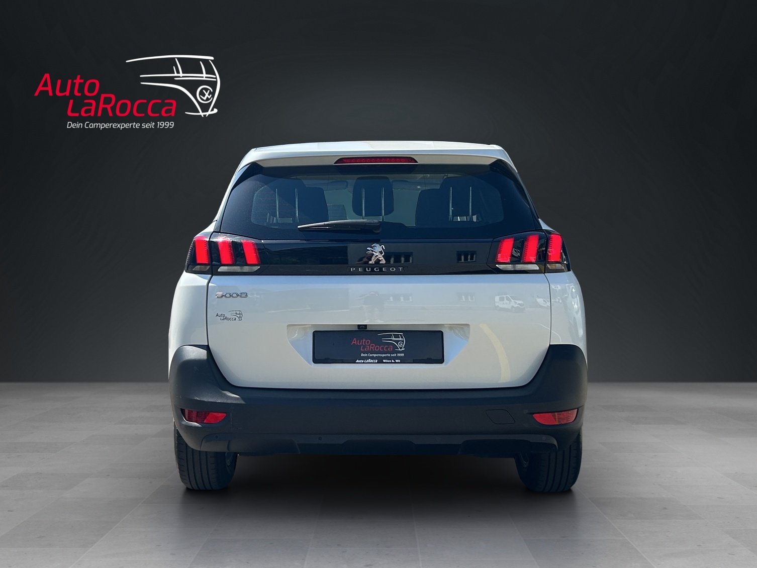 PEUGEOT 5008 1.2 Pure Tech Active Pack EAT8, Petrol, Second hand / Used, Automatic - 4