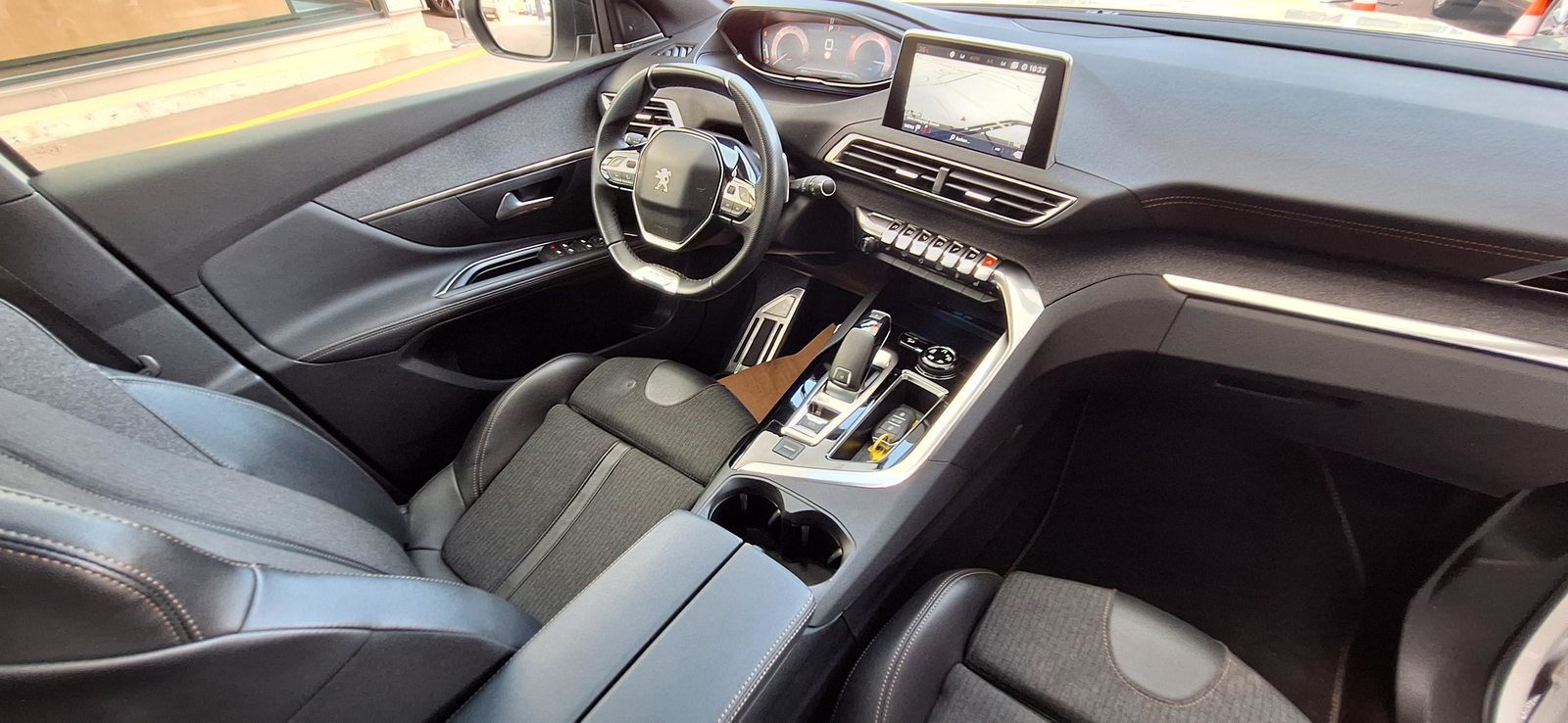 PEUGEOT 5008 1.5 BlueHDi GT Line, Diesel, Occasion / Gebraucht, Automatik - 7