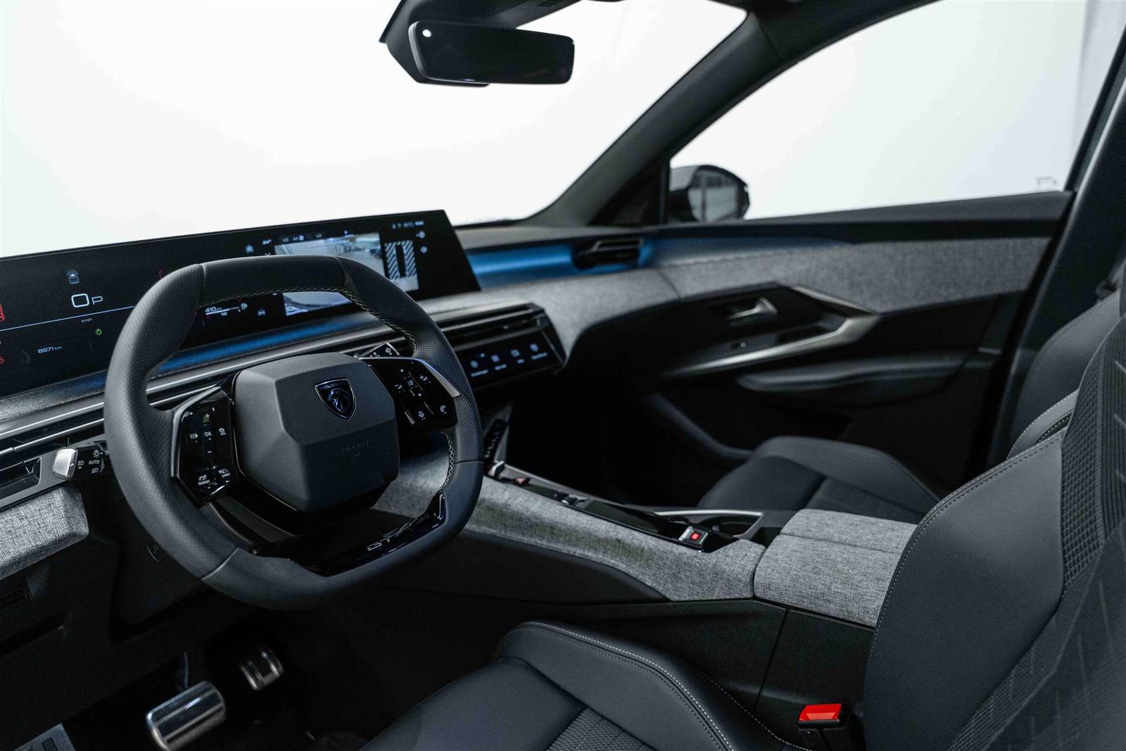 PEUGEOT 5008 145 Hybrid GT 7-Plätzer e-DCS-Automat, Hybride Léger Essence/Électricité, Occasion / Utilisé, Automatique - 7