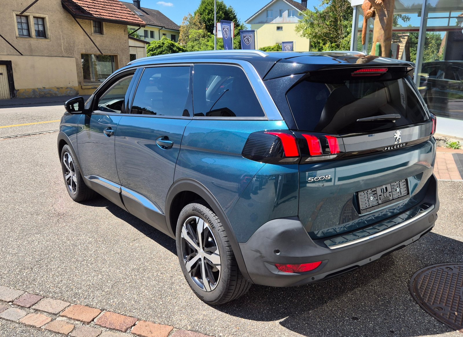PEUGEOT 5008 1.6 THP GT Line, Benzin, Occasion / Gebraucht, Automatik - 2