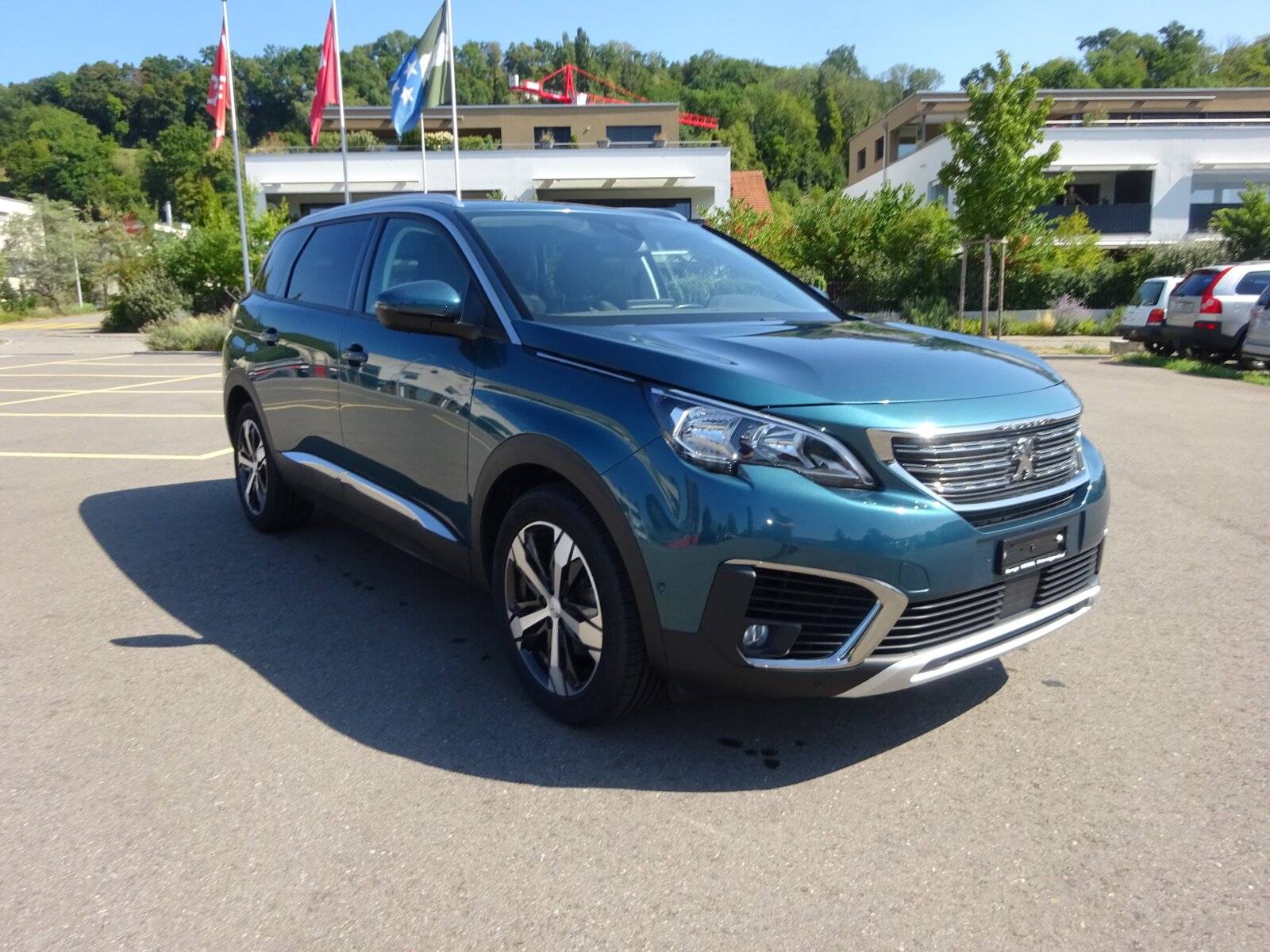 PEUGEOT 5008 1.2 Pure Tech Allure EAT8, Essence, Occasion / Utilisé, Automatique - 2