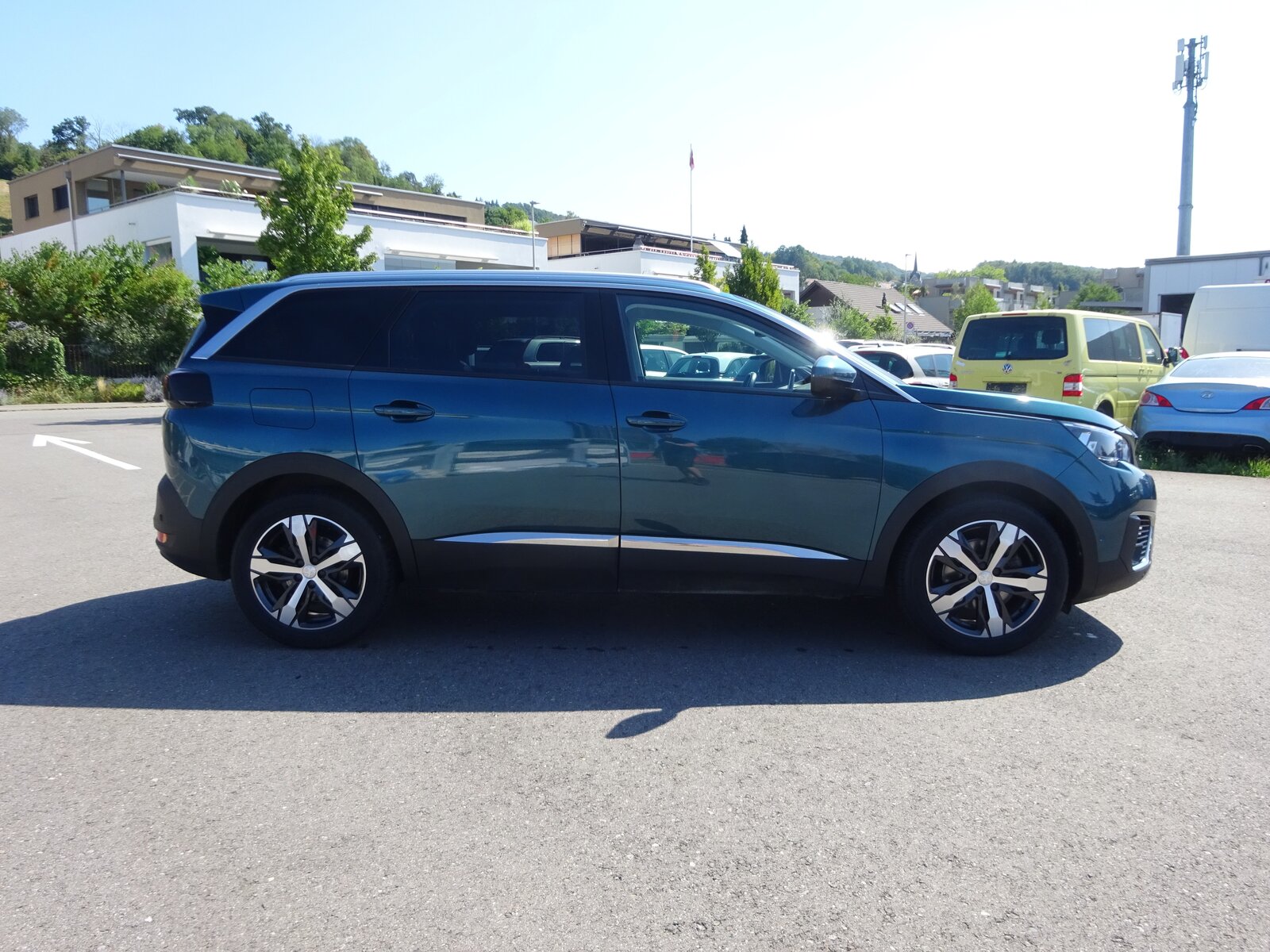 PEUGEOT 5008 1.2 Pure Tech Allure EAT8, Essence, Occasion / Utilisé, Automatique - 3