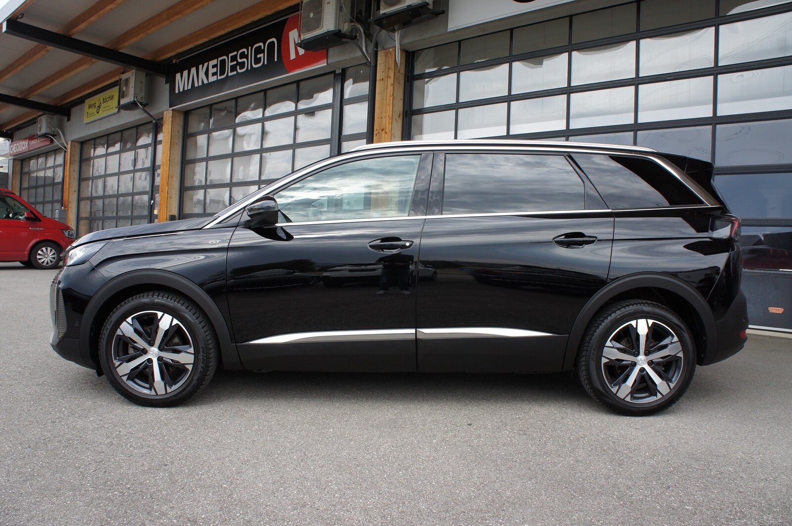 PEUGEOT 5008 1.5 BlueHDi GT EAT8, Diesel, Occasion / Gebraucht, Automatik - 2