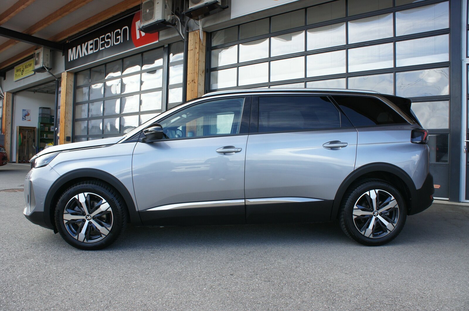 PEUGEOT 5008 1.5 BlueHDi Allure Pack EAT8, Diesel, Occasion / Gebraucht, Automatik - 2