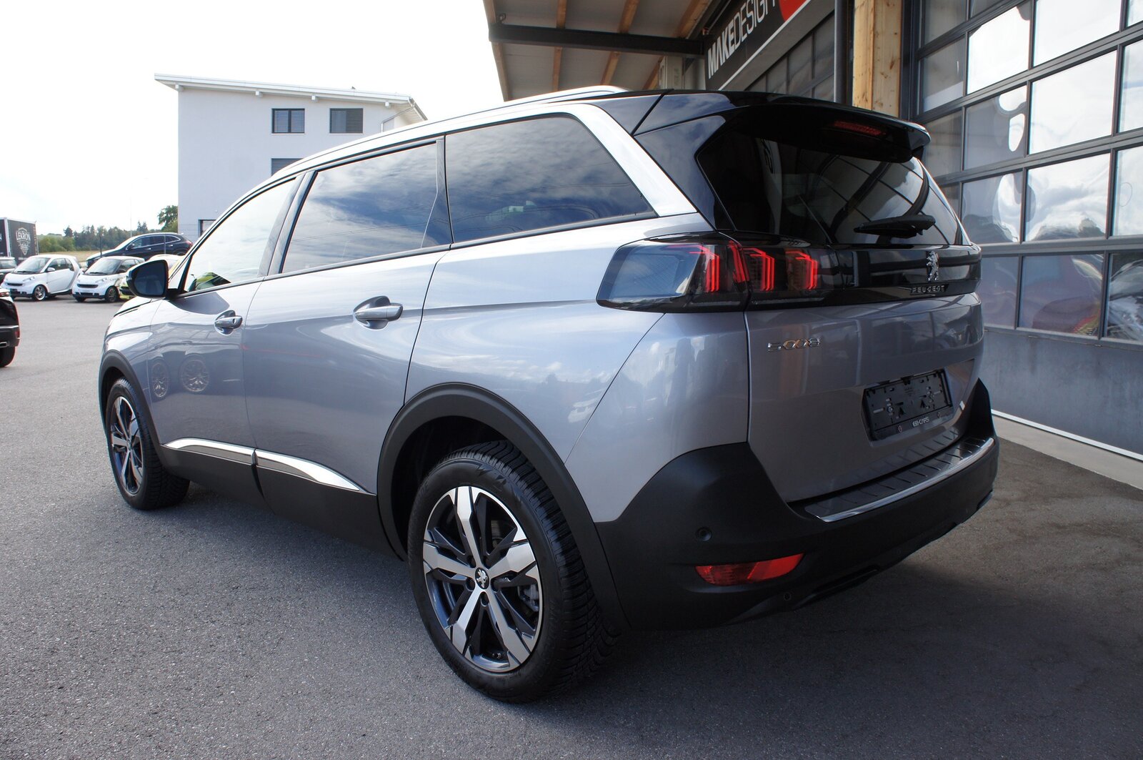 PEUGEOT 5008 1.5 BlueHDi Allure Pack EAT8, Diesel, Occasion / Gebraucht, Automatik - 3