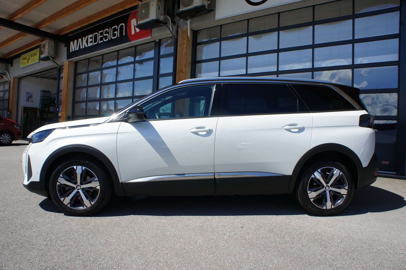PEUGEOT 5008 1.5 BlueHDi Allure Pack EAT8, Diesel, Occasion / Gebraucht, Automatik - 2
