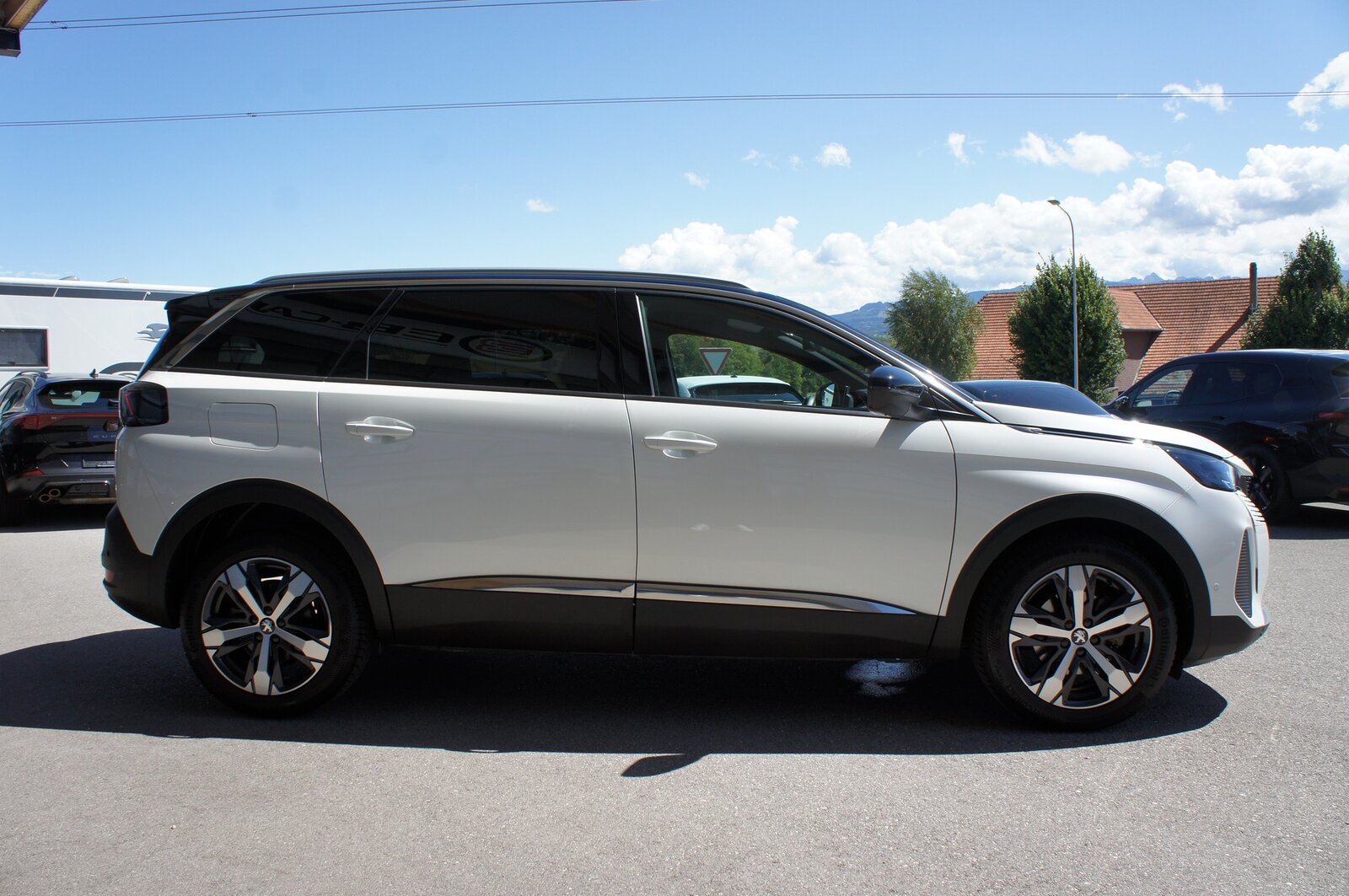 PEUGEOT 5008 1.5 BlueHDi Allure Pack EAT8, Diesel, Occasion / Gebraucht, Automatik - 6