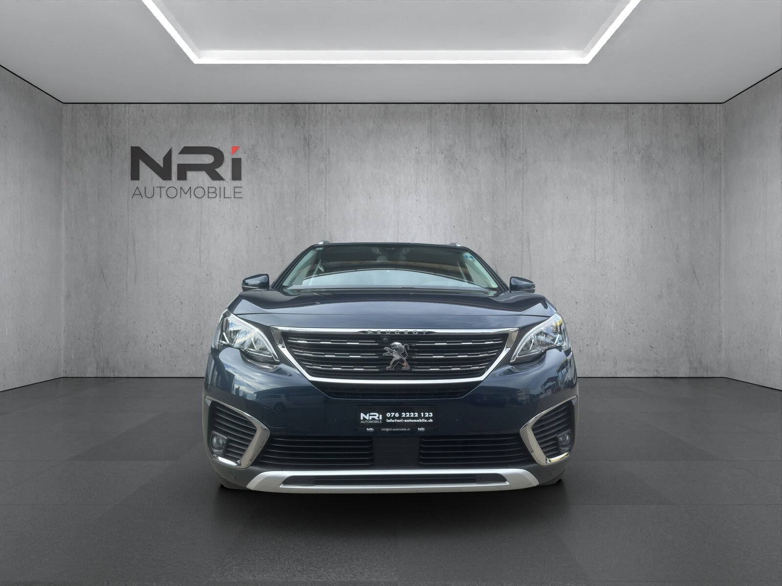 PEUGEOT 5008 1.5 BlueHDi Allure