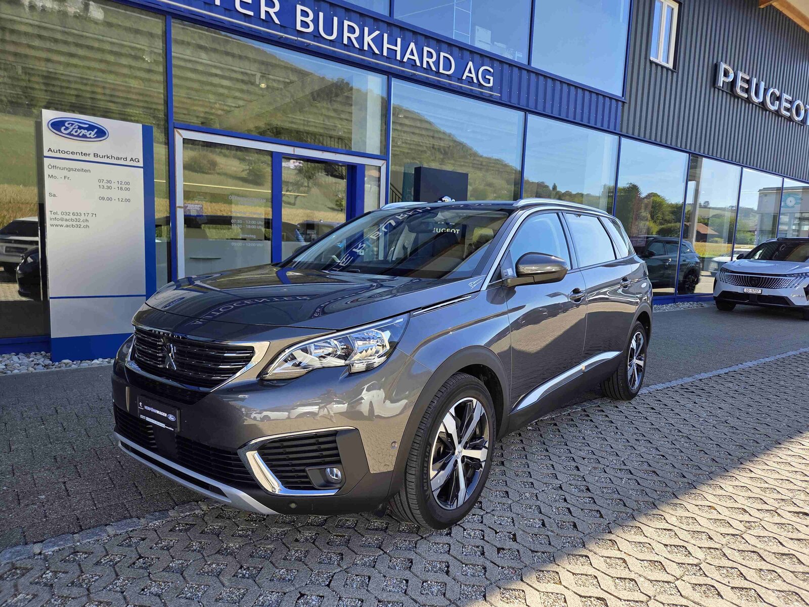 PEUGEOT 5008 1.5 BlueHDi Allure 7-Plätzer, Diesel, Occasioni / Usate, Automatico - 2