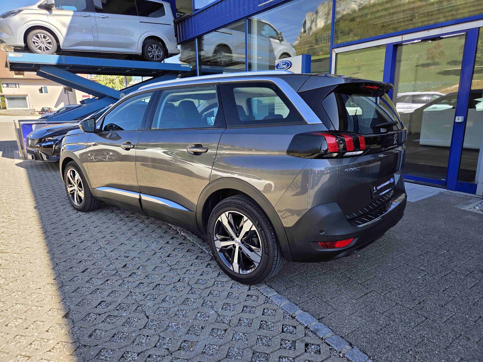 PEUGEOT 5008 1.5 BlueHDi Allure 7-Plätzer, Diesel, Occasioni / Usate, Automatico - 3