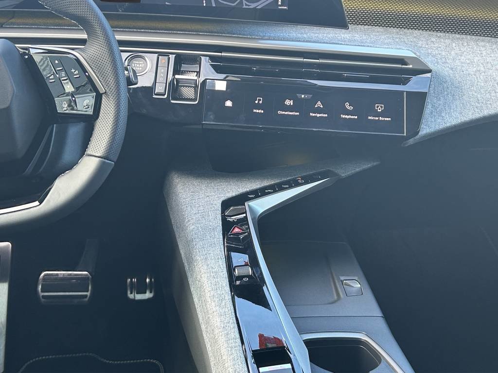 PEUGEOT 5008 145 Hybrid e-DCS6 GT, Petrol, Ex-demonstrator, Automatic - 7