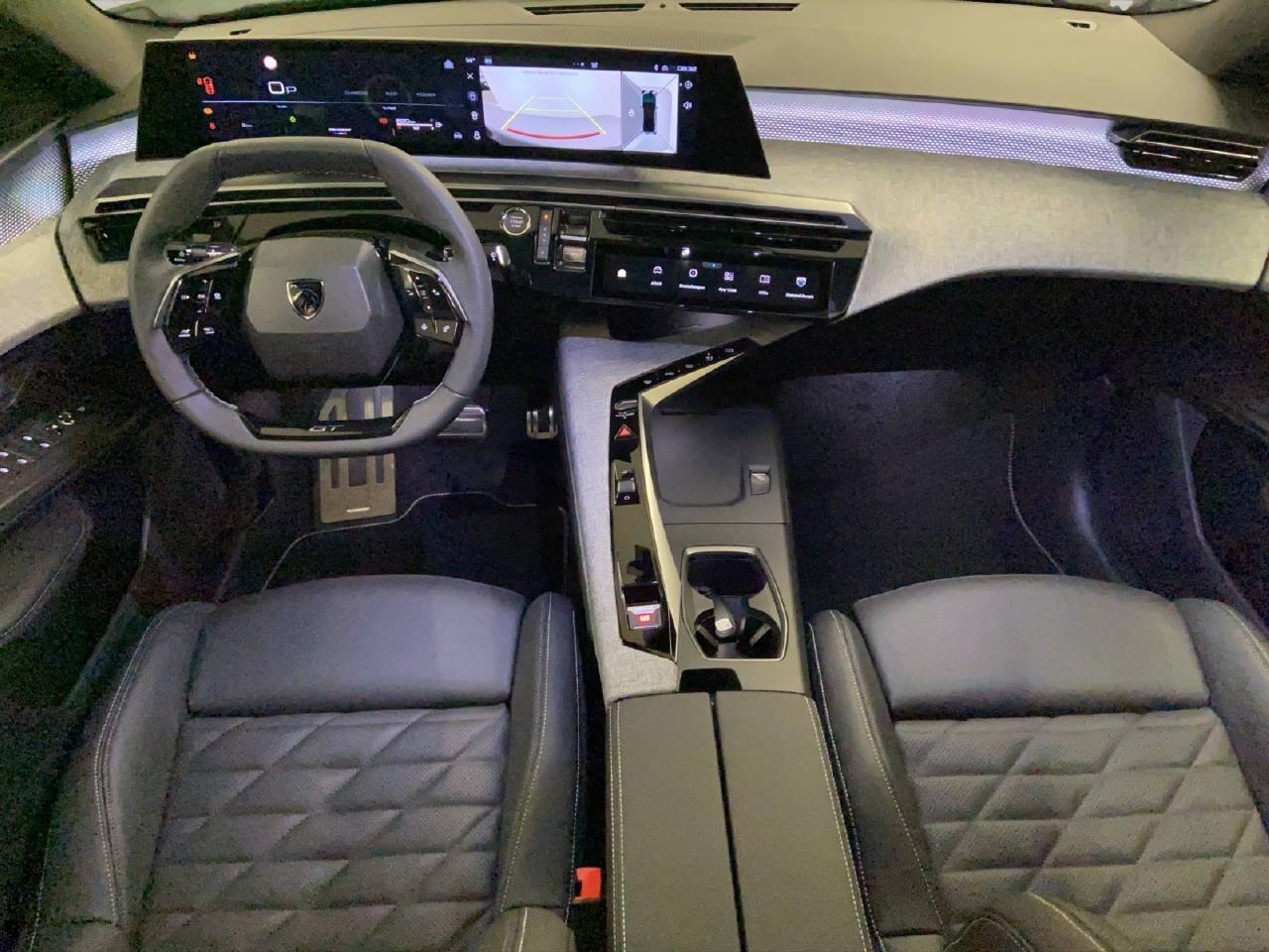 PEUGEOT 5008 1.2 Hybrid GT, Mild-Hybrid Petrol/Electric, Ex-demonstrator, Automatic - 6
