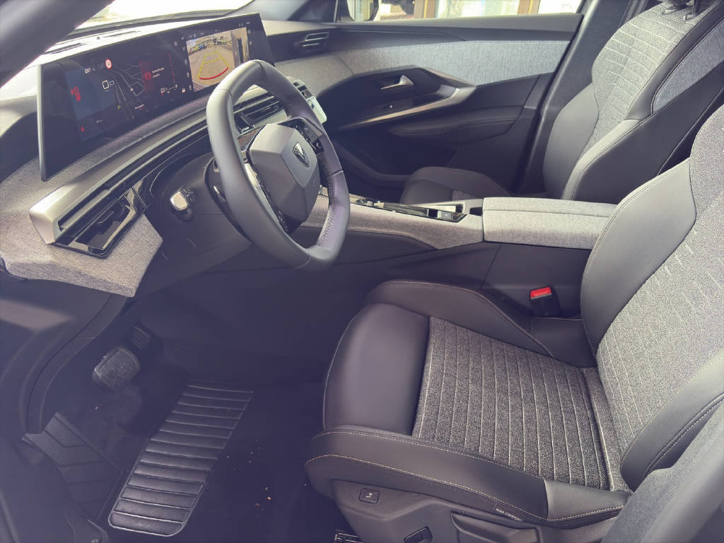 PEUGEOT 5008 1.2 Hybrid Allure Premium, Mild-Hybrid Benzin/Elektro, Vorführwagen, Automatik - 5