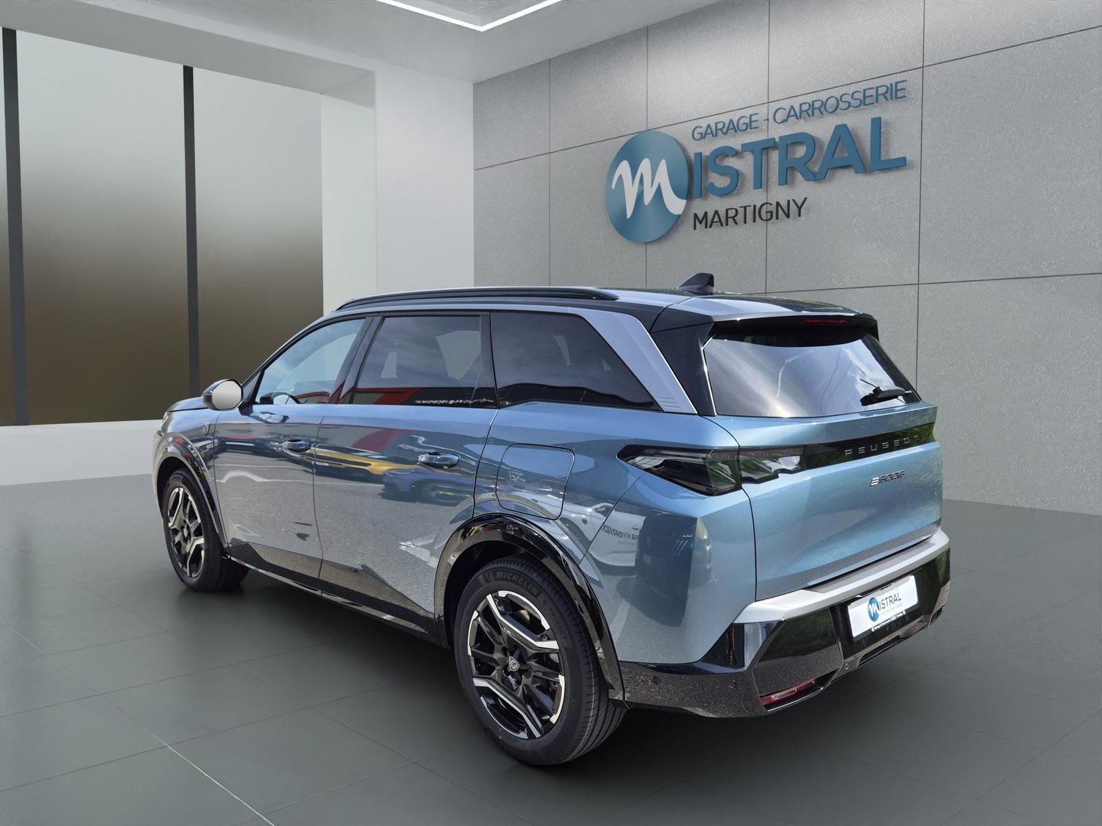 PEUGEOT 5008 e-GT, Elektro, Vorführwagen, Automatik - 3