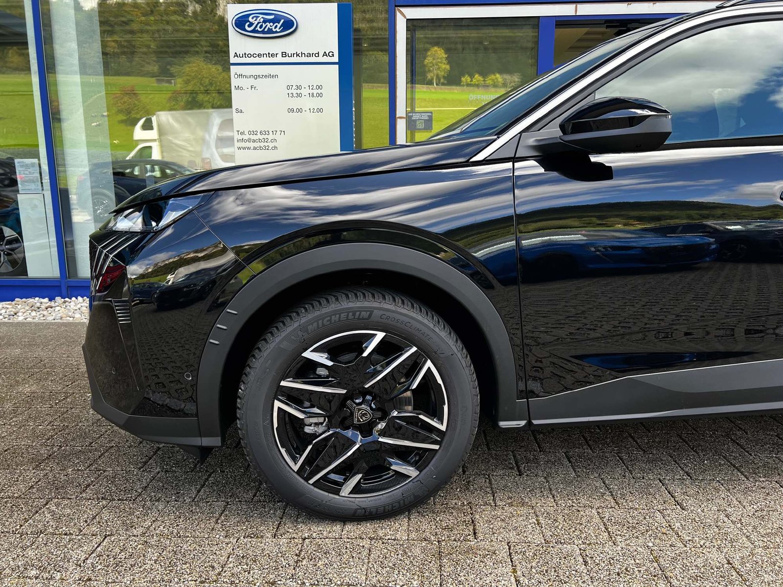 PEUGEOT 5008 1.2 Hybrid Allure Premium 8 Jahre Garantie, Hybride Léger Essence/Électricité, Voiture de démonstration, Automatique - 2